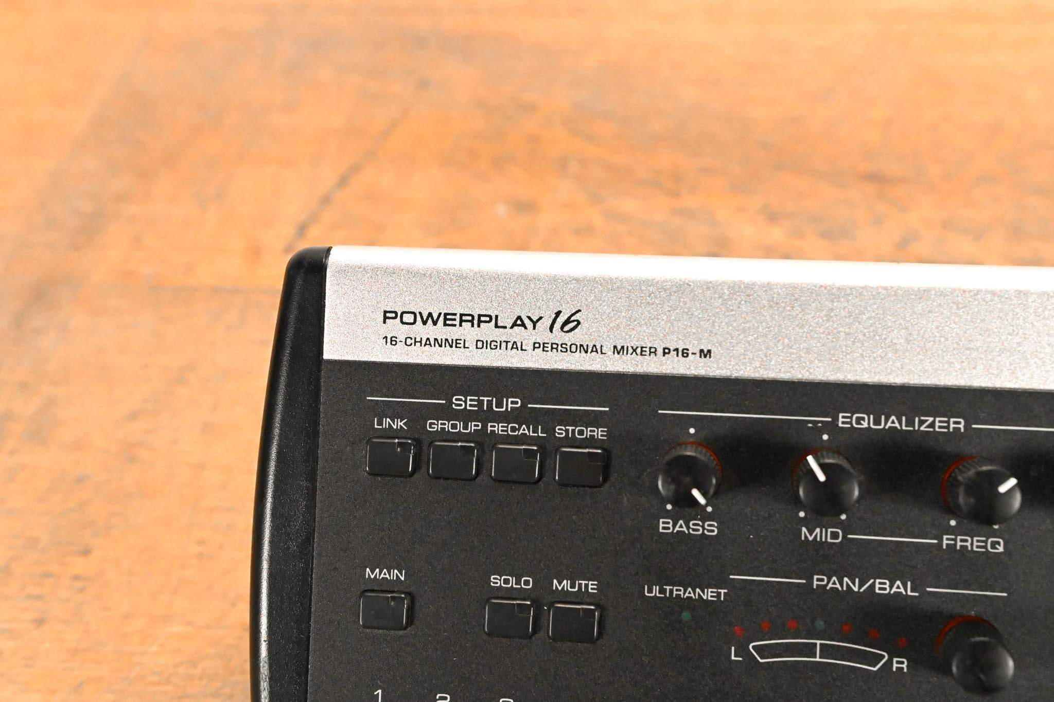 Behringer Powerplay P16-M 16-Channel Digital Personal Mixer