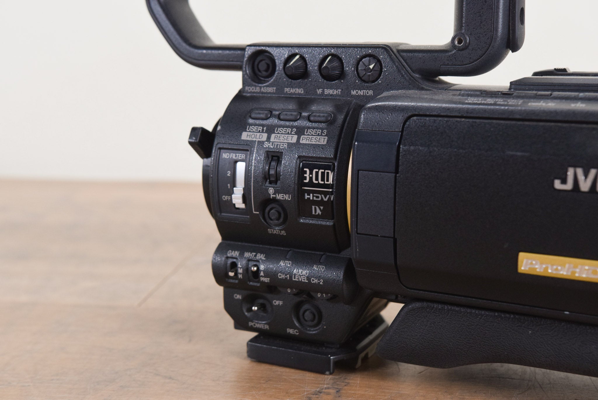 JVC GY-HD250CHU 1/3" 3-CCD Professional HDV Camcorder