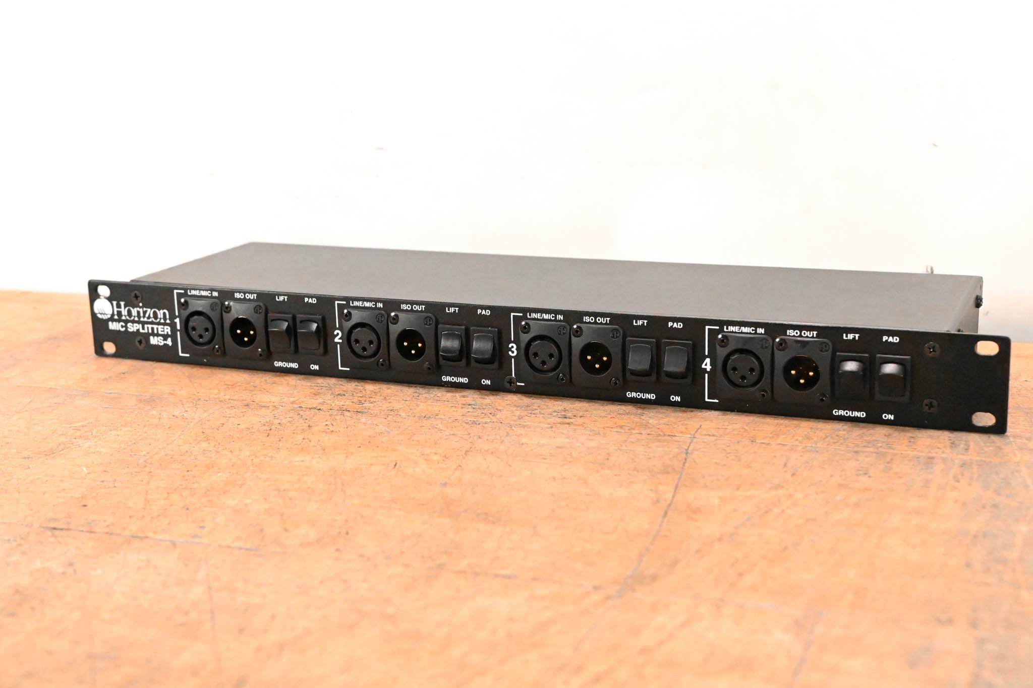 Horizon MS-4 4-Channel Rackmount Mic Splitter