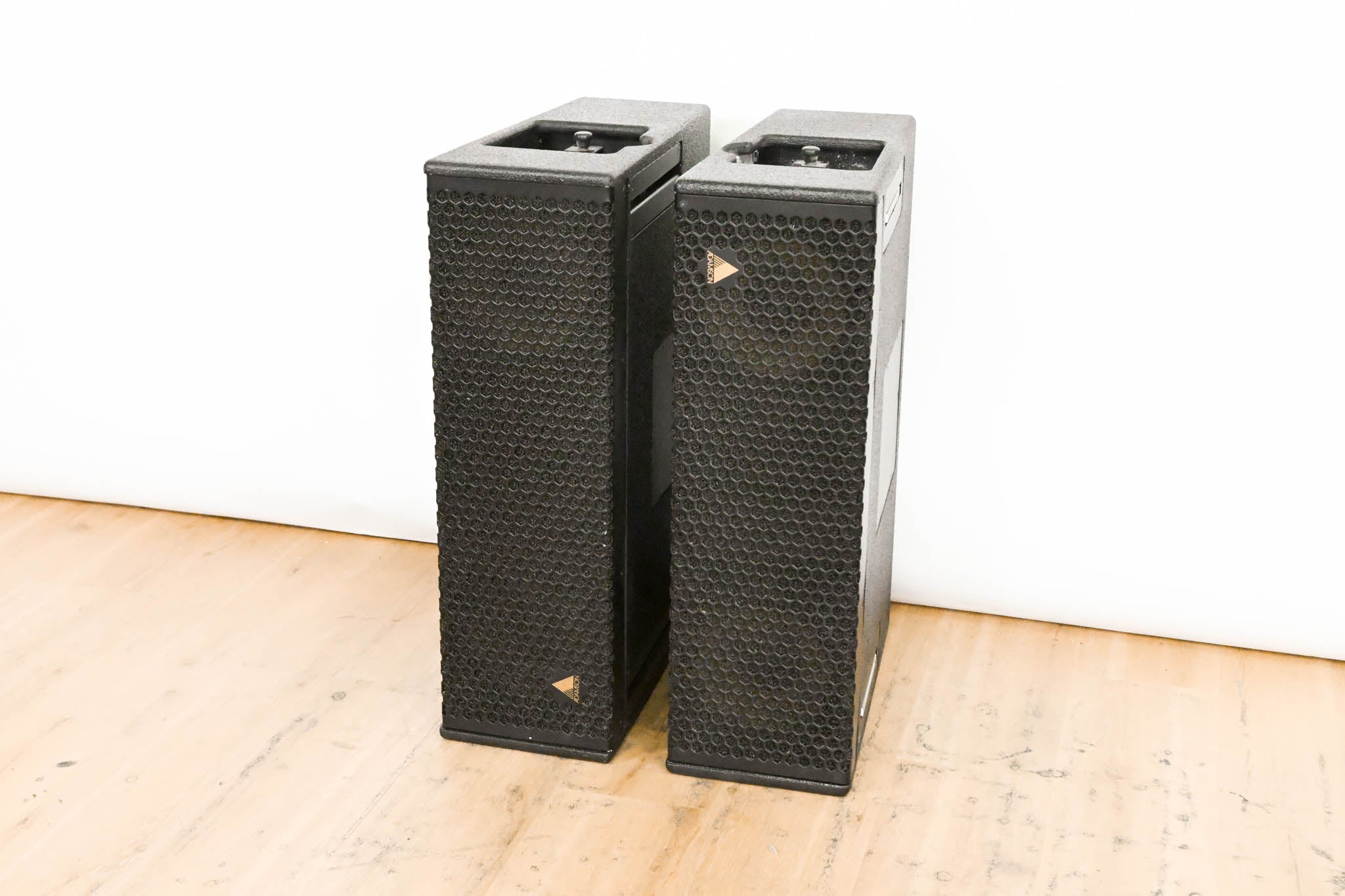 Adamson SpekTrix 3-Way Full Range Line Array Loudspeaker (PAIR)