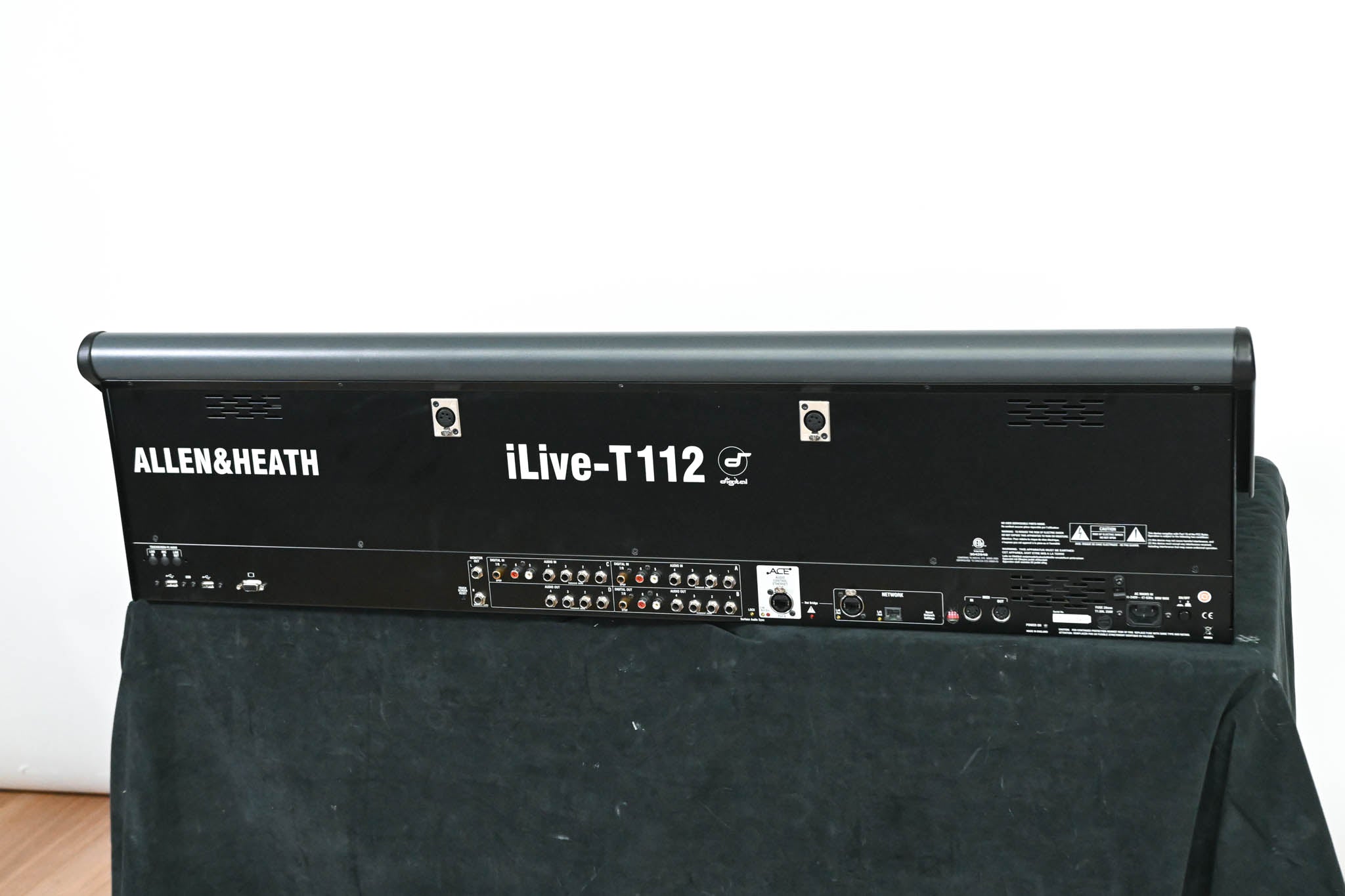 Allen & Heath iLive-T112 Mixing Surface with iDR-32 Fixed Format MixRack