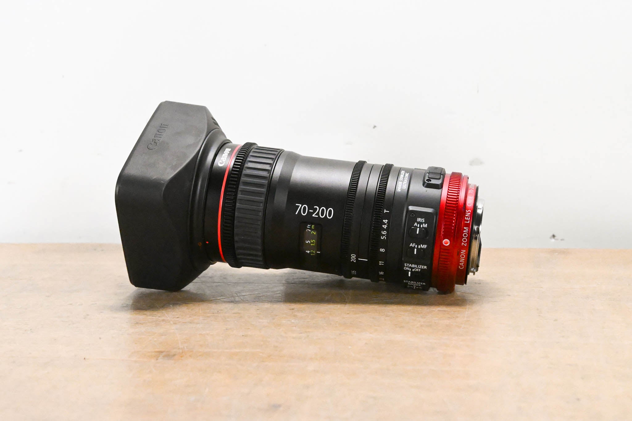 Canon CN-E 70-200mm T4.4 Compact-Servo Cine Zoom Lens (EF Mount)