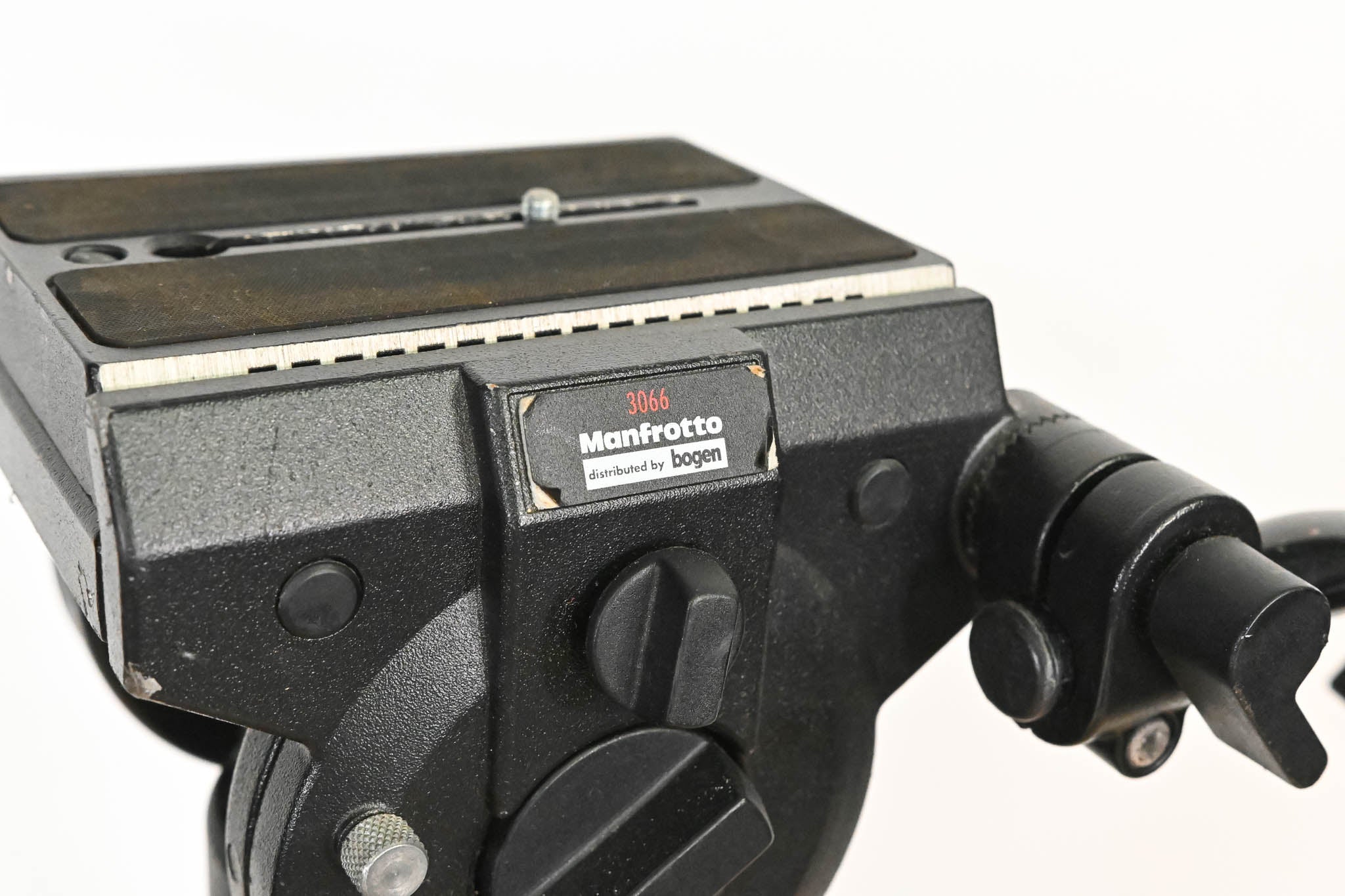 Manfrotto/Bogen 3066 Fluid Head with 3058 Tripod