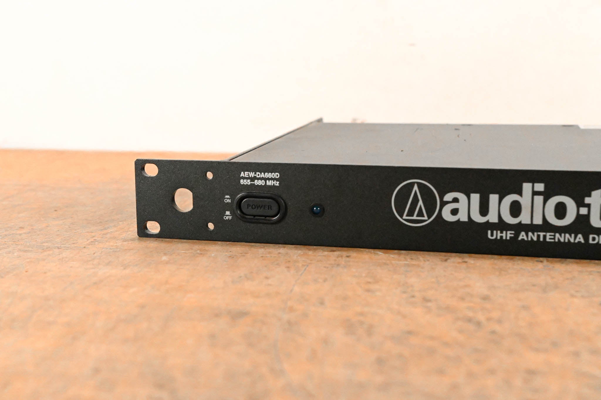 Audio-Technica AEW-DA660D UHF Antenna Distribution System
