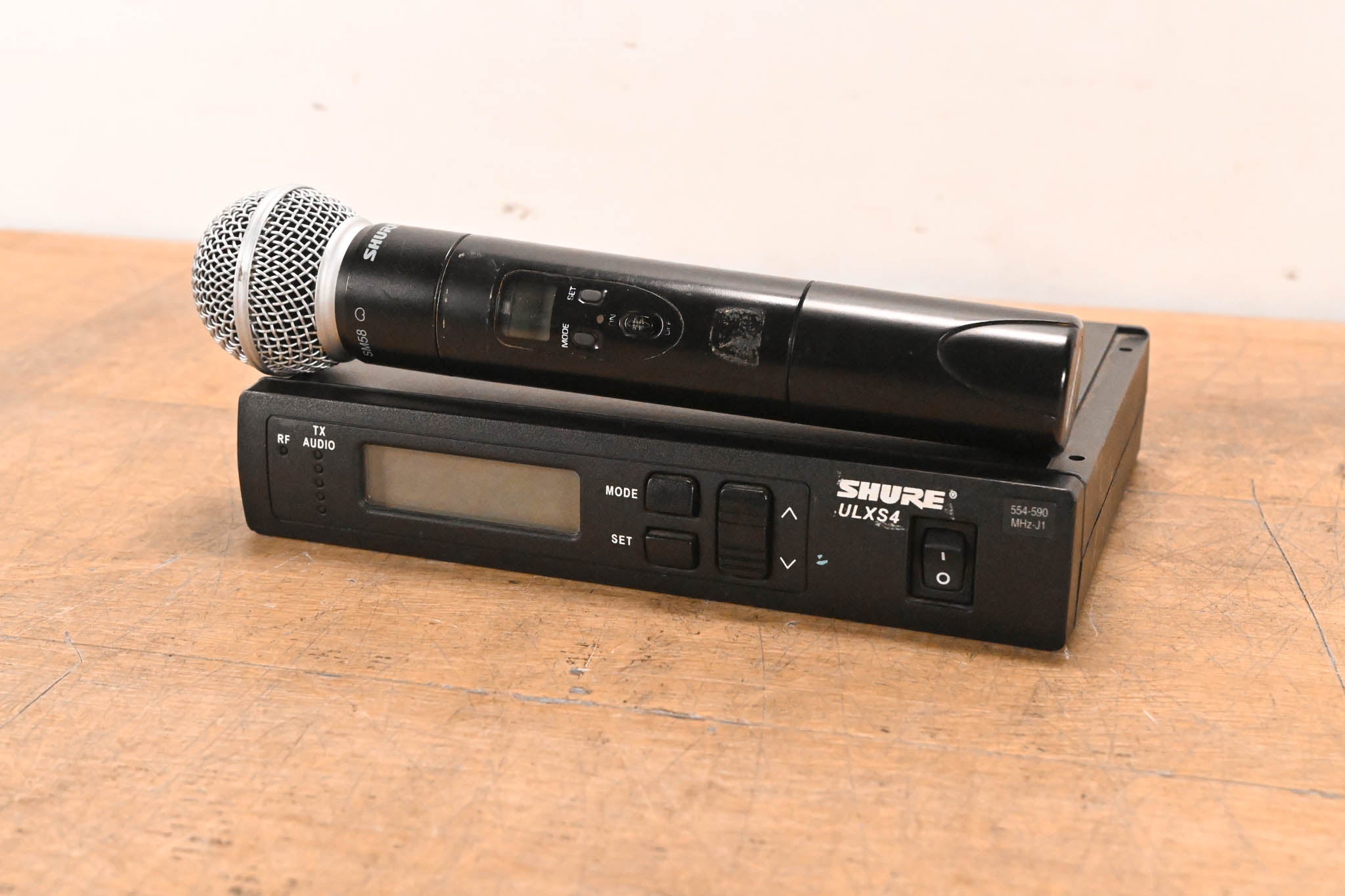 Shure ULXS24/58 Handheld Wireless System - J1 Band (NO POWER SUPPLY)
