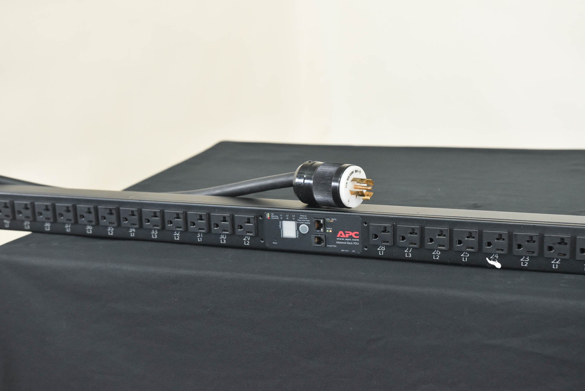APC AP7862 Metered Rack PDU