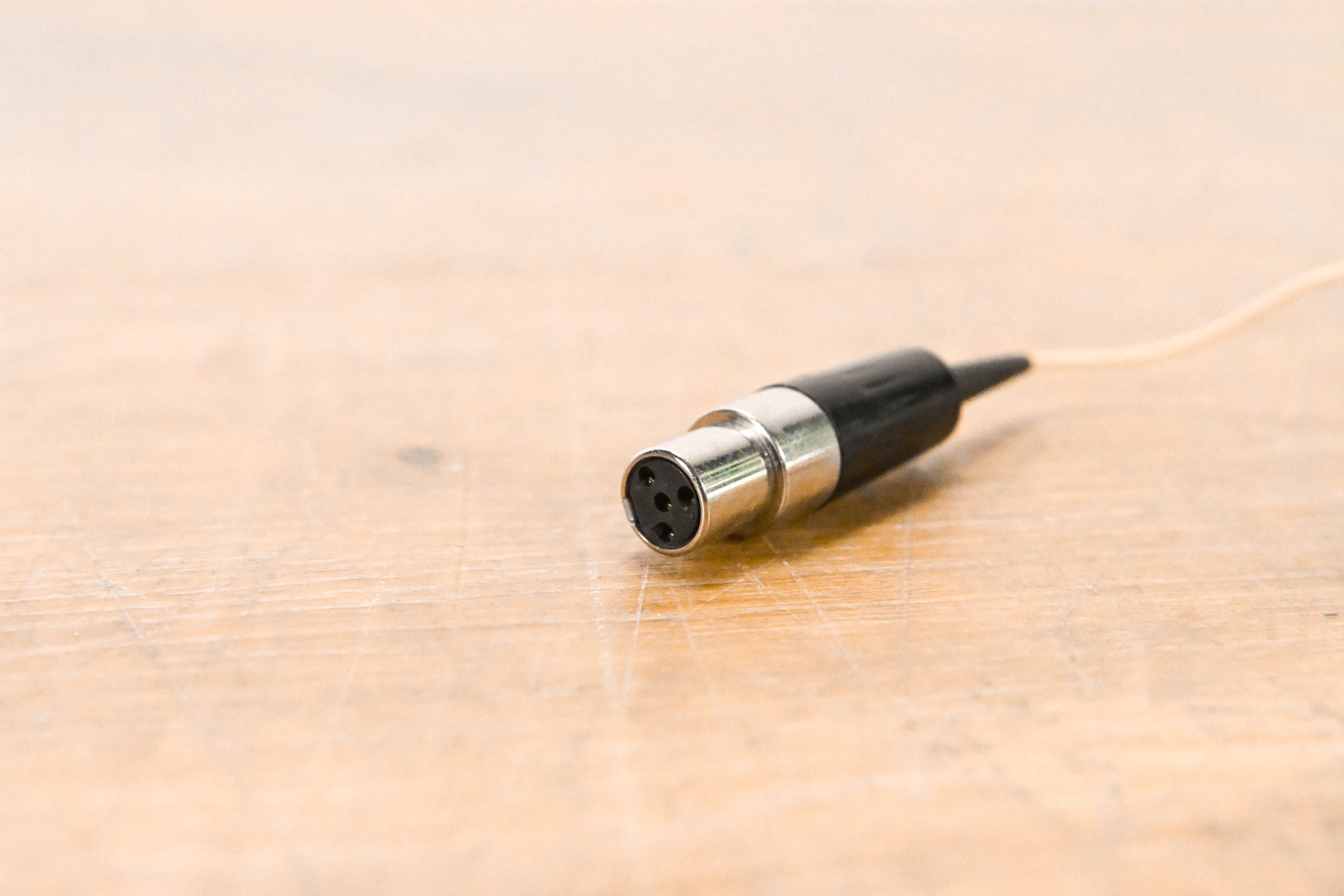 Countryman E6 Omnidirectional Earset Microphone