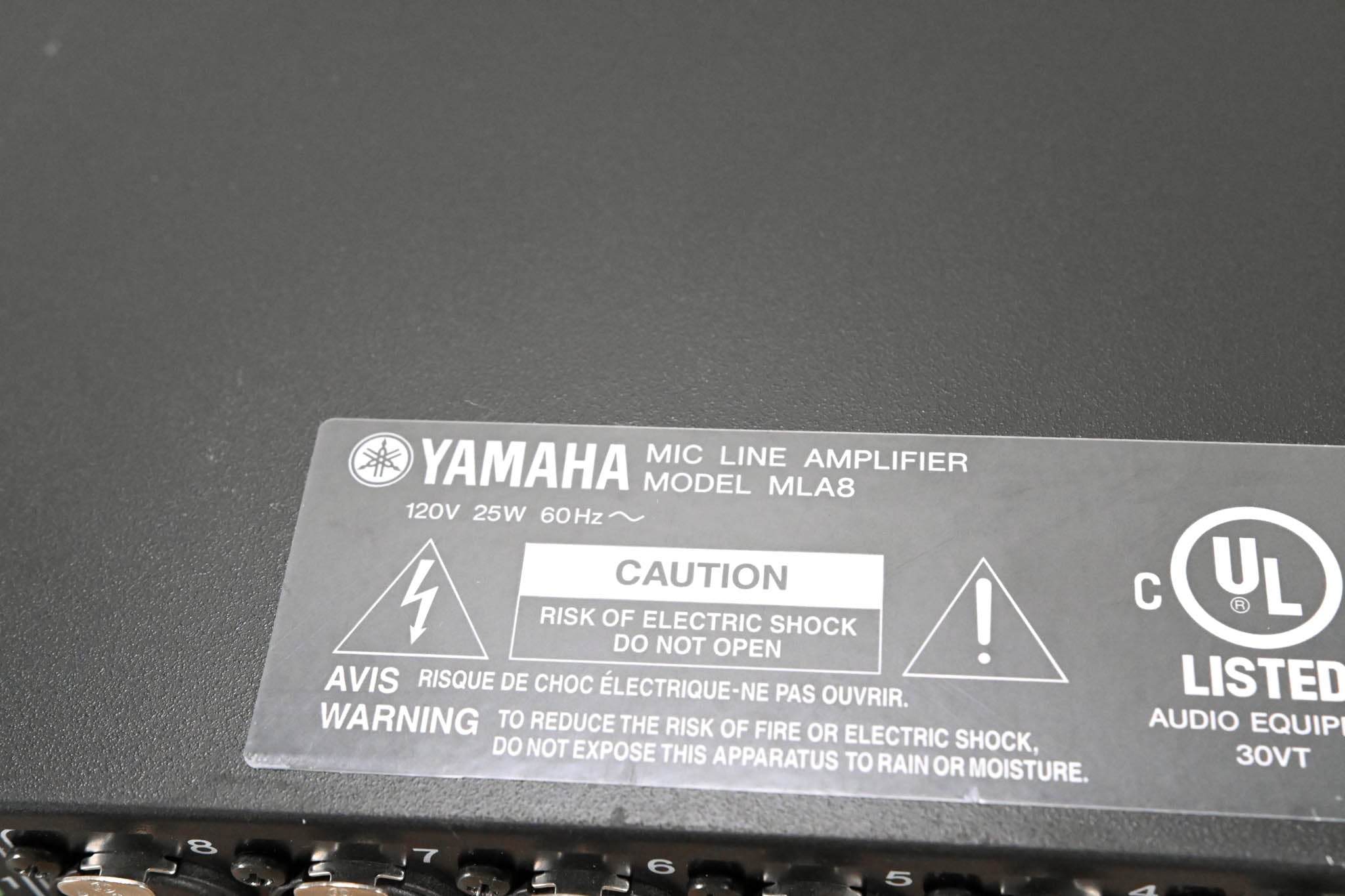 Yamaha MLA8 8-Channel Microphone/Line Preamplifier