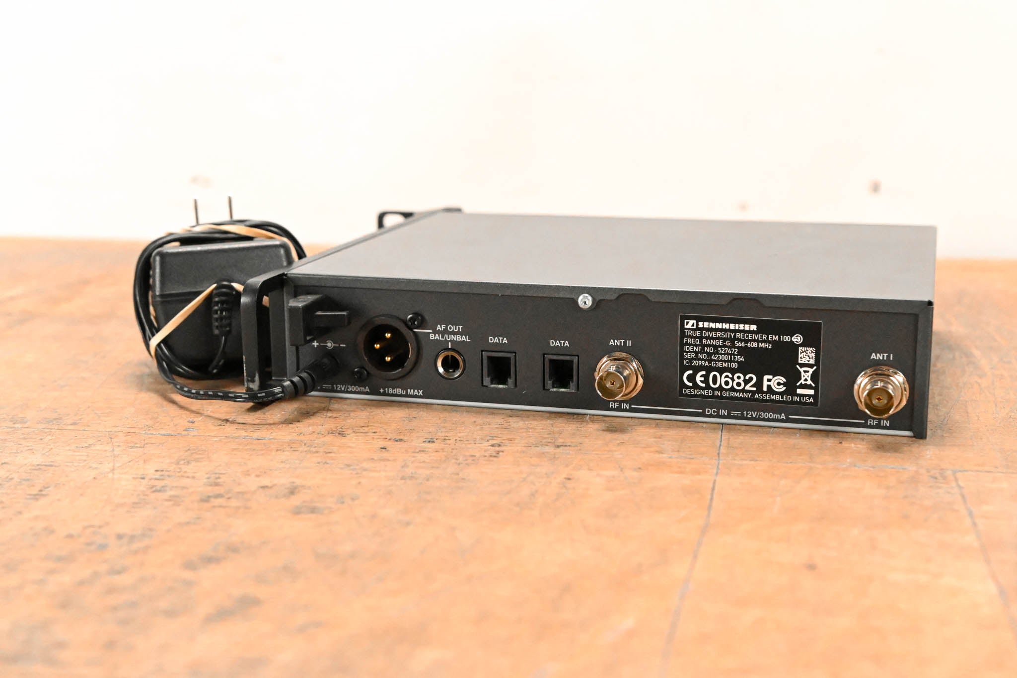 Sennheiser EM 100 G3 Wireless Receiver - G Range: 566-608 MHz