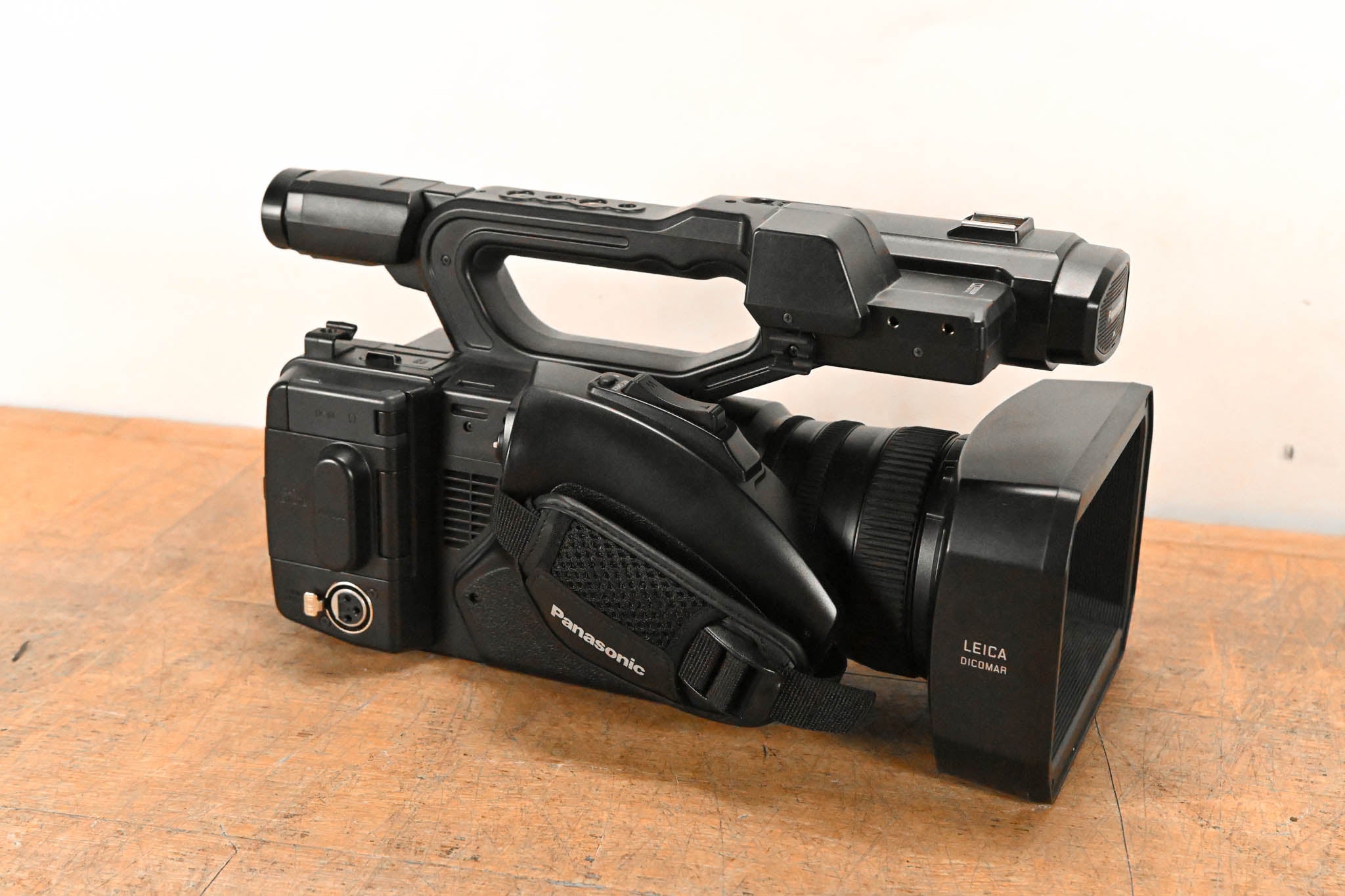 Panasonic AG-UX90 UHD 4K Professional Camcorder