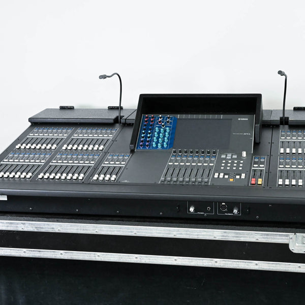 Yamaha M7CL-48ES 48-Channel EtherSound Digital Audio Mixer w/ Road Case  CG01B6G