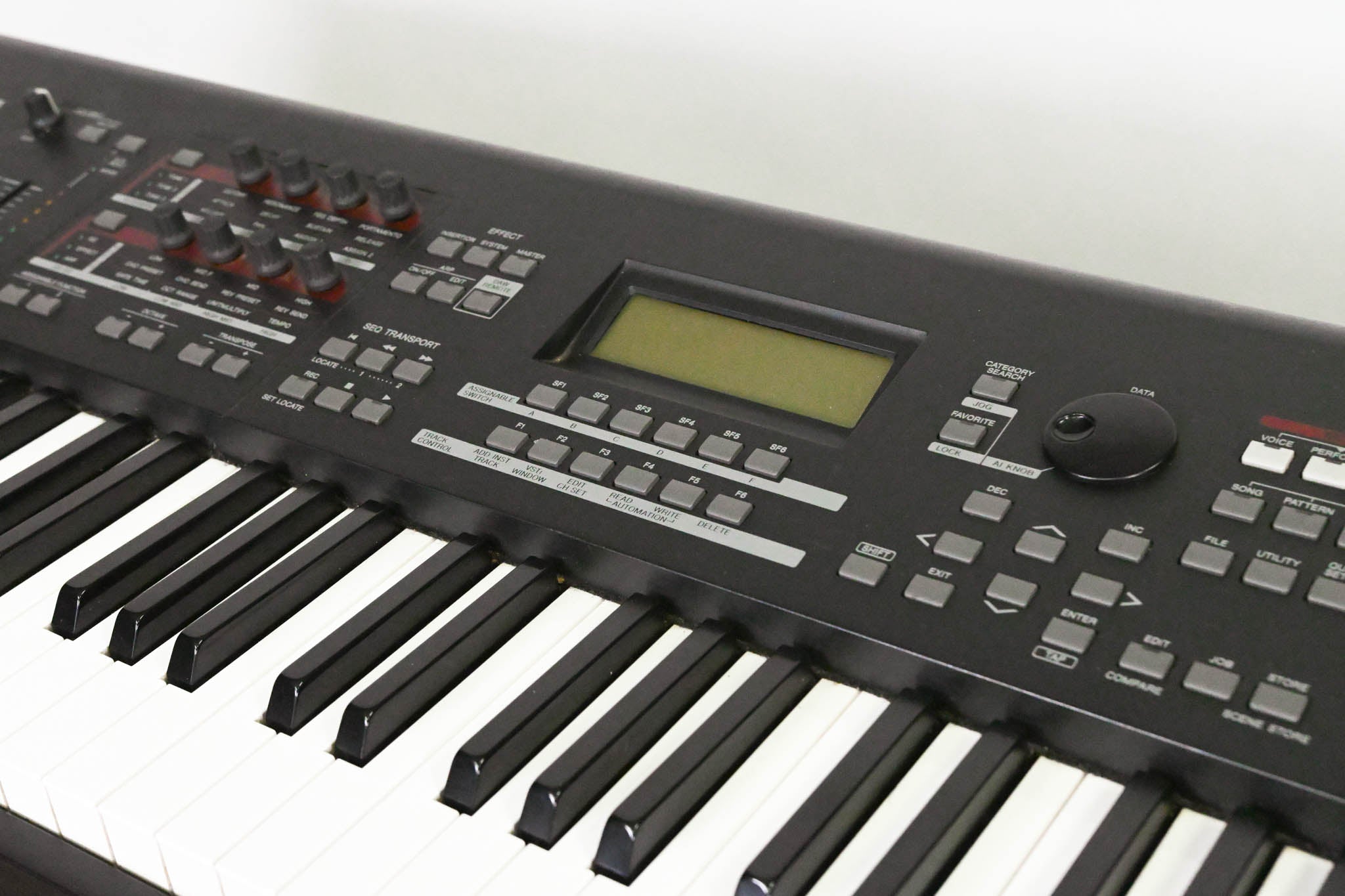 Yamaha MOXF8 88-Key Synthesizer Workstation (NO POWER SUPPLY)