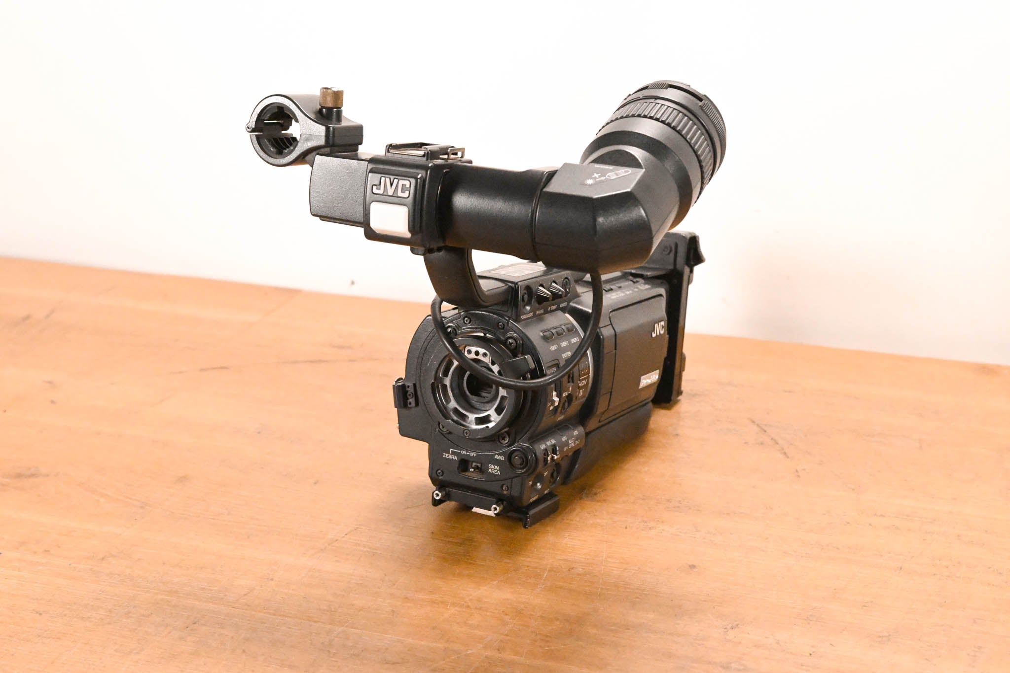 JVC GY-HD100 High Definition 3-CCD MiniDV Professional Camcorder
