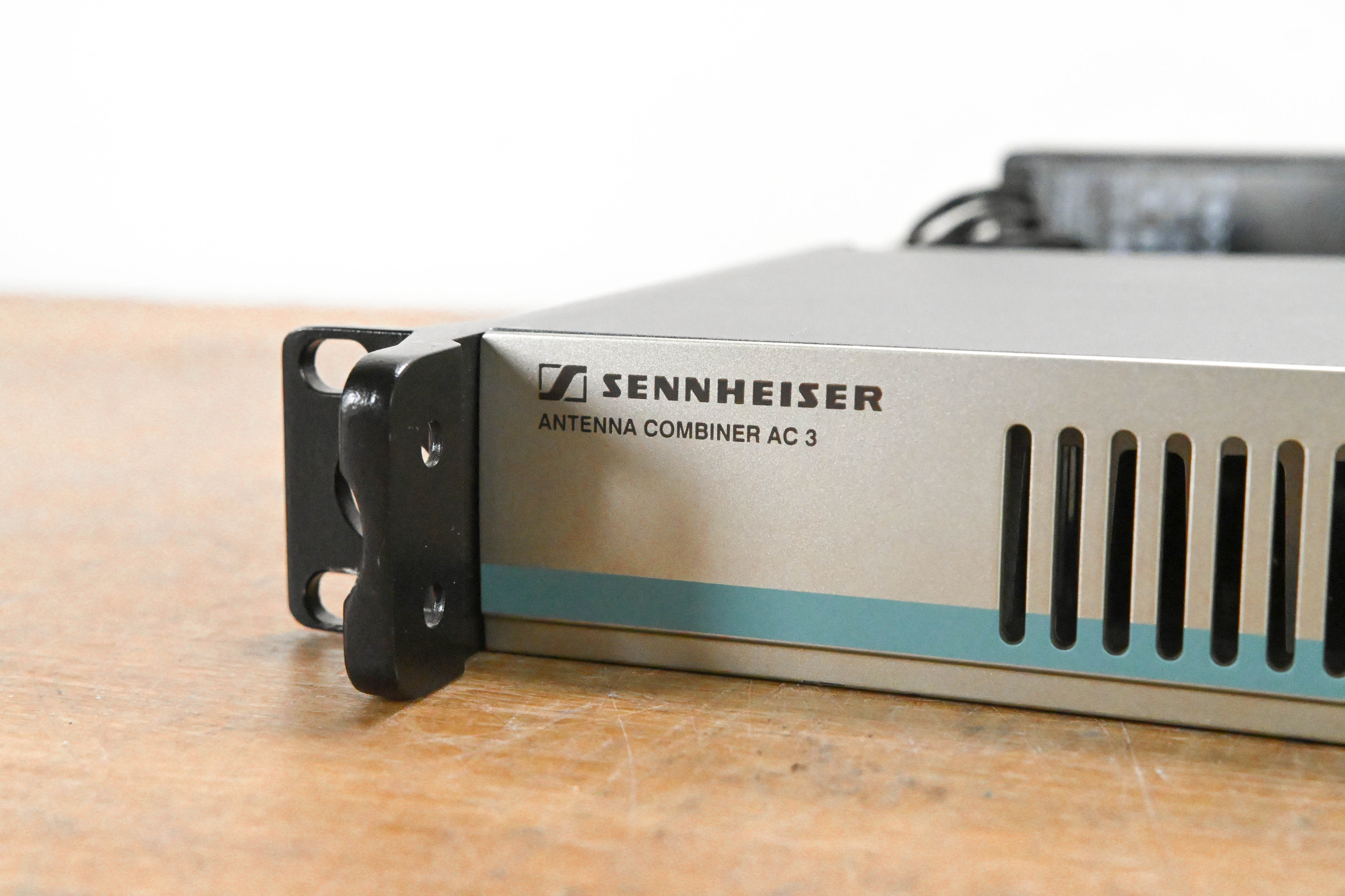 Sennheiser AC3 Antenna Combiner - 500-870 MHz