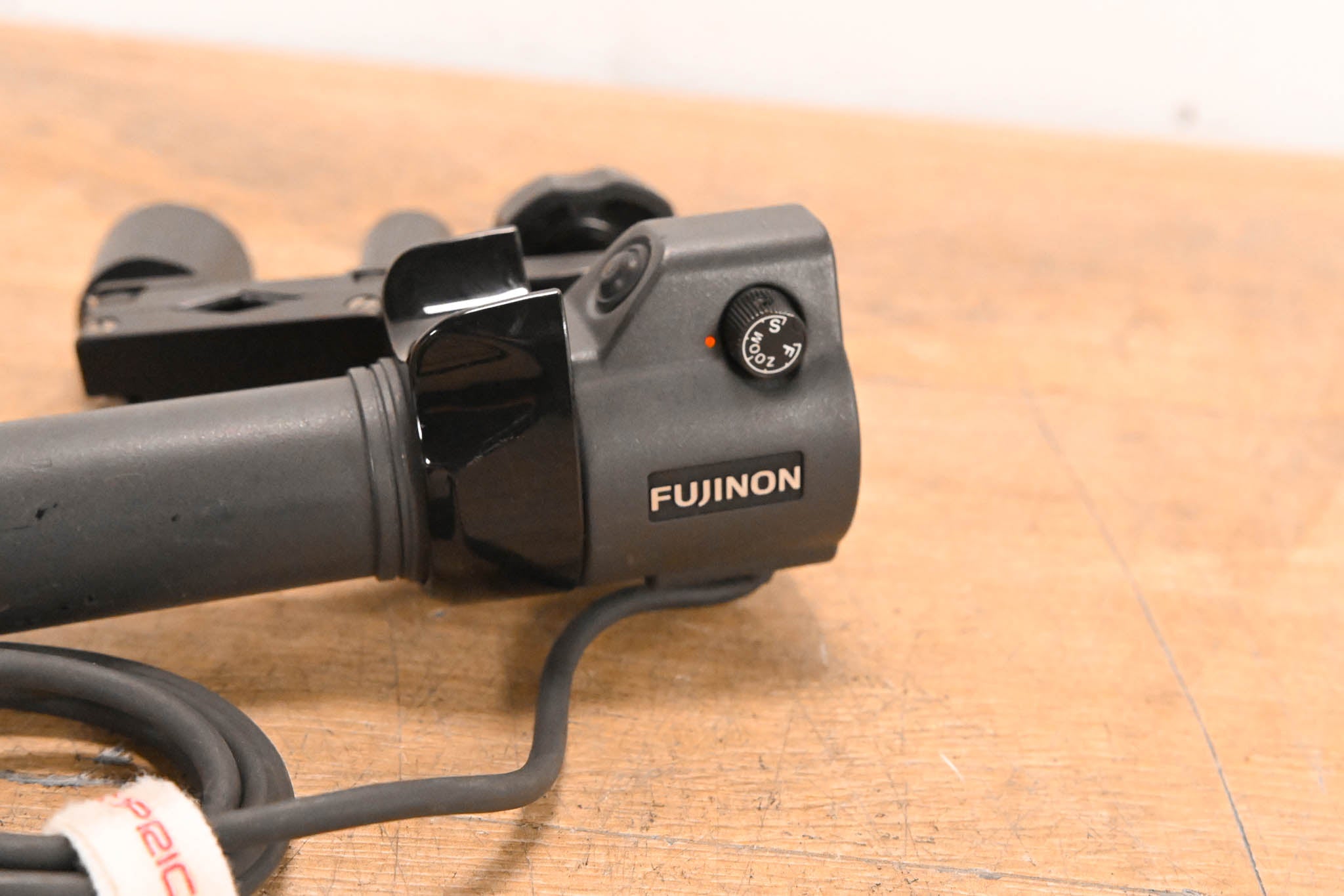 Fujinon ERD-20A-A02 Zoom Demand with MCA-7 Mounting Clamp