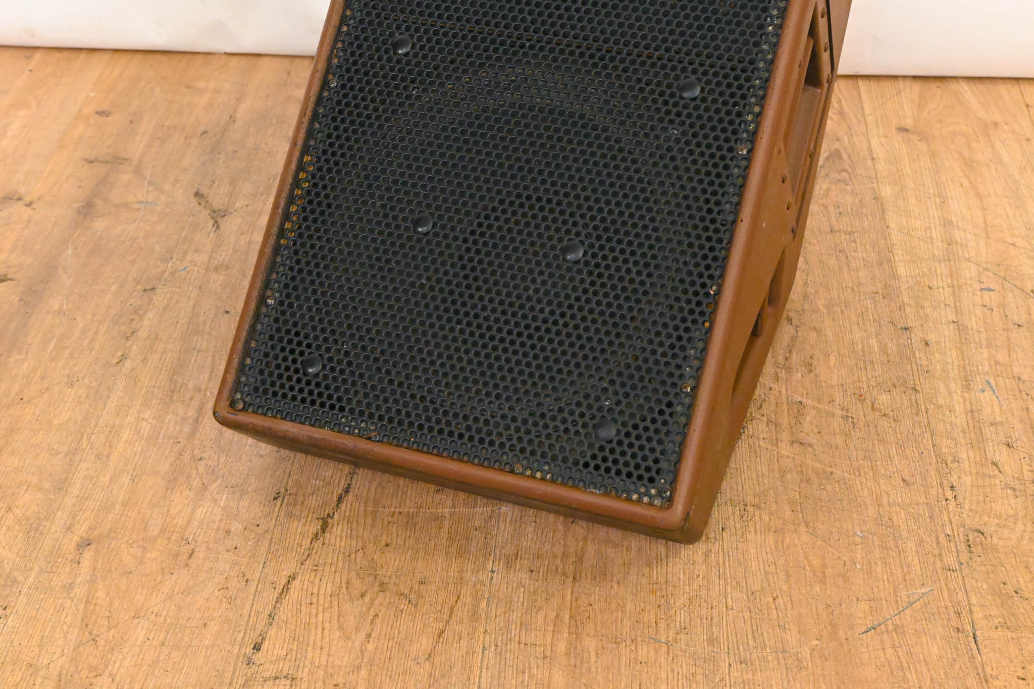 EAW SM200iV Two-Way Full Range Passive Stage Monitor