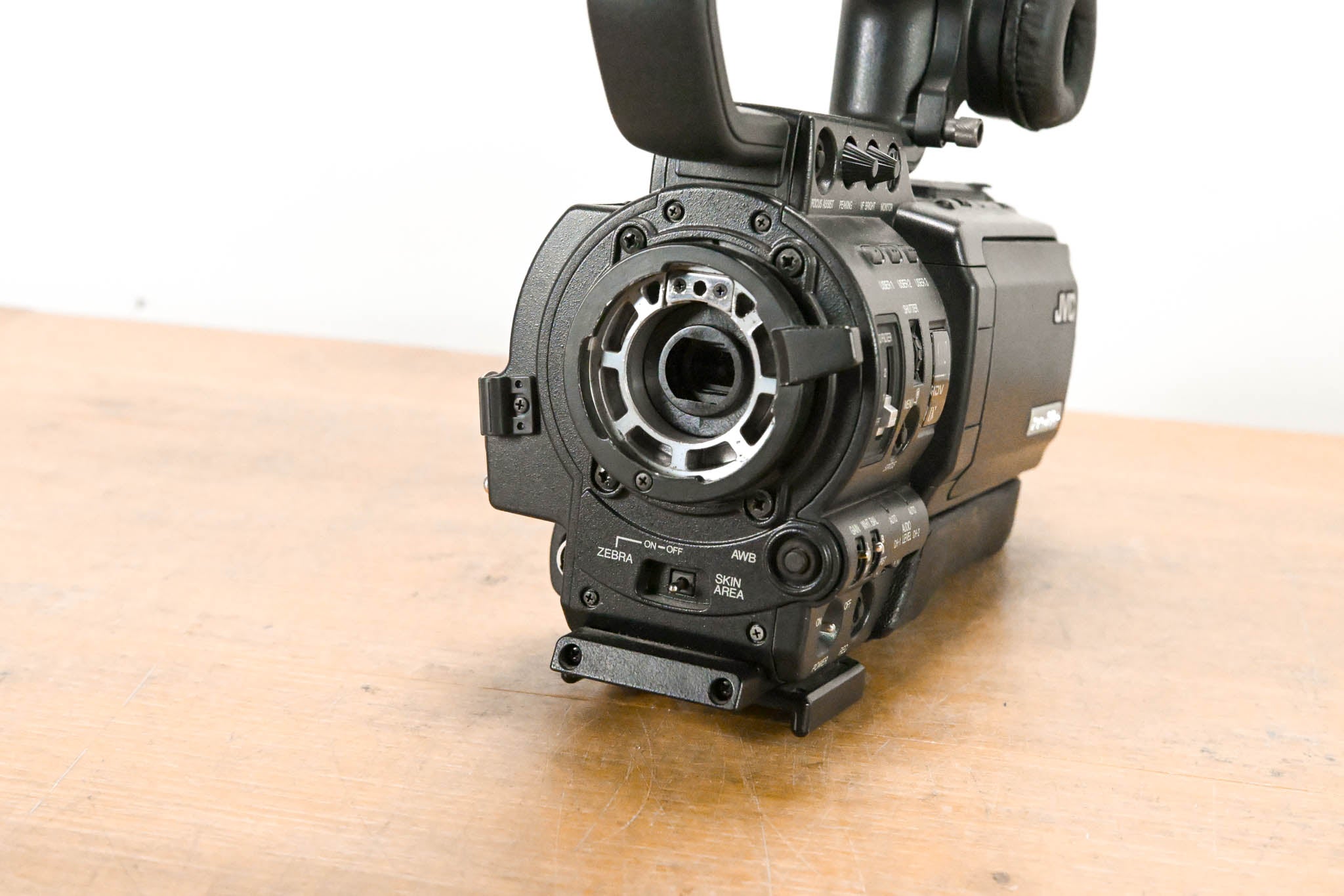 JVC GY-HD110U 1/3" 3-CCD Professional HDV Camcorder