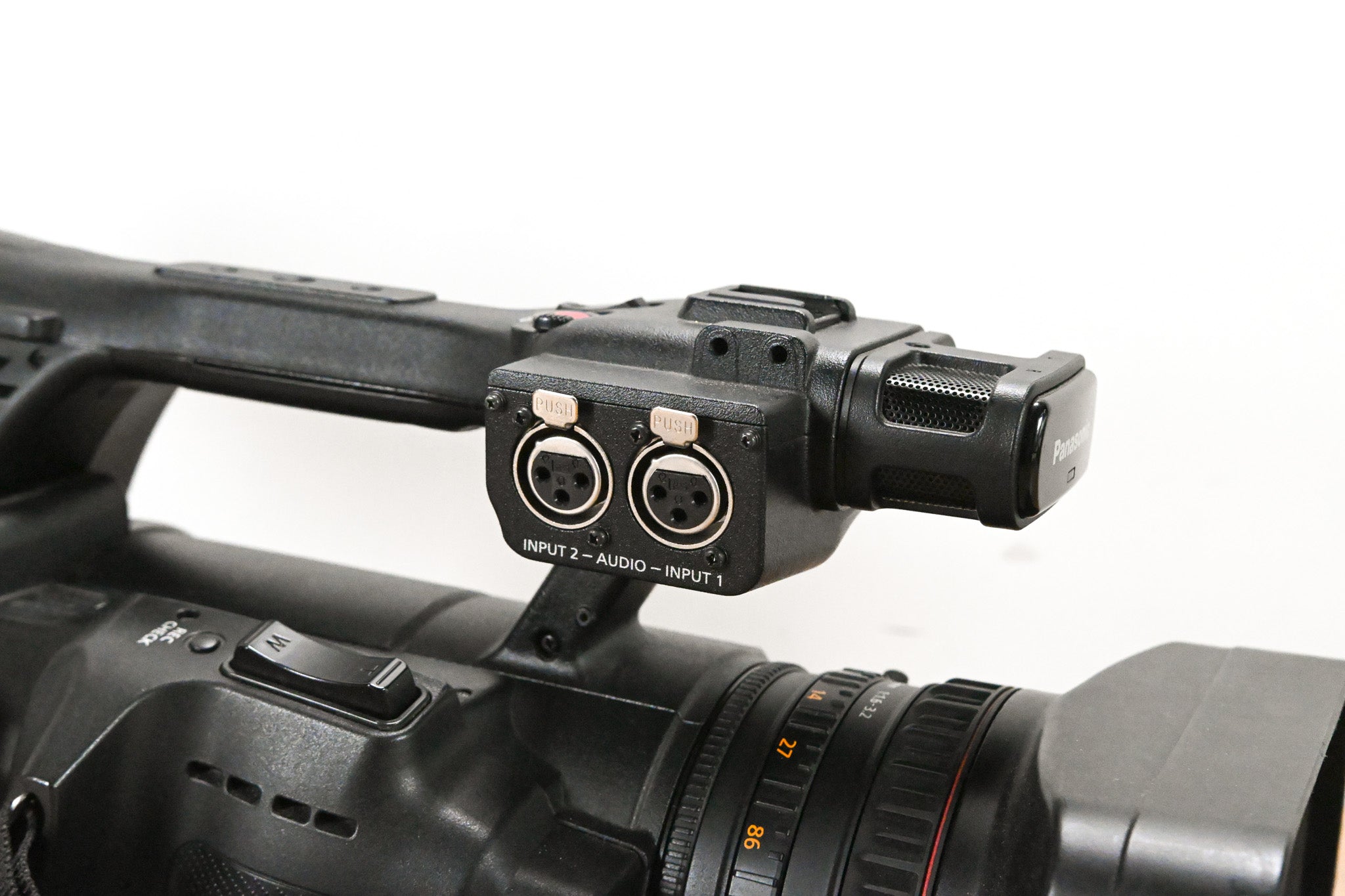 Panasonic AG-HPX250P P2 HD Handheld Camcorder