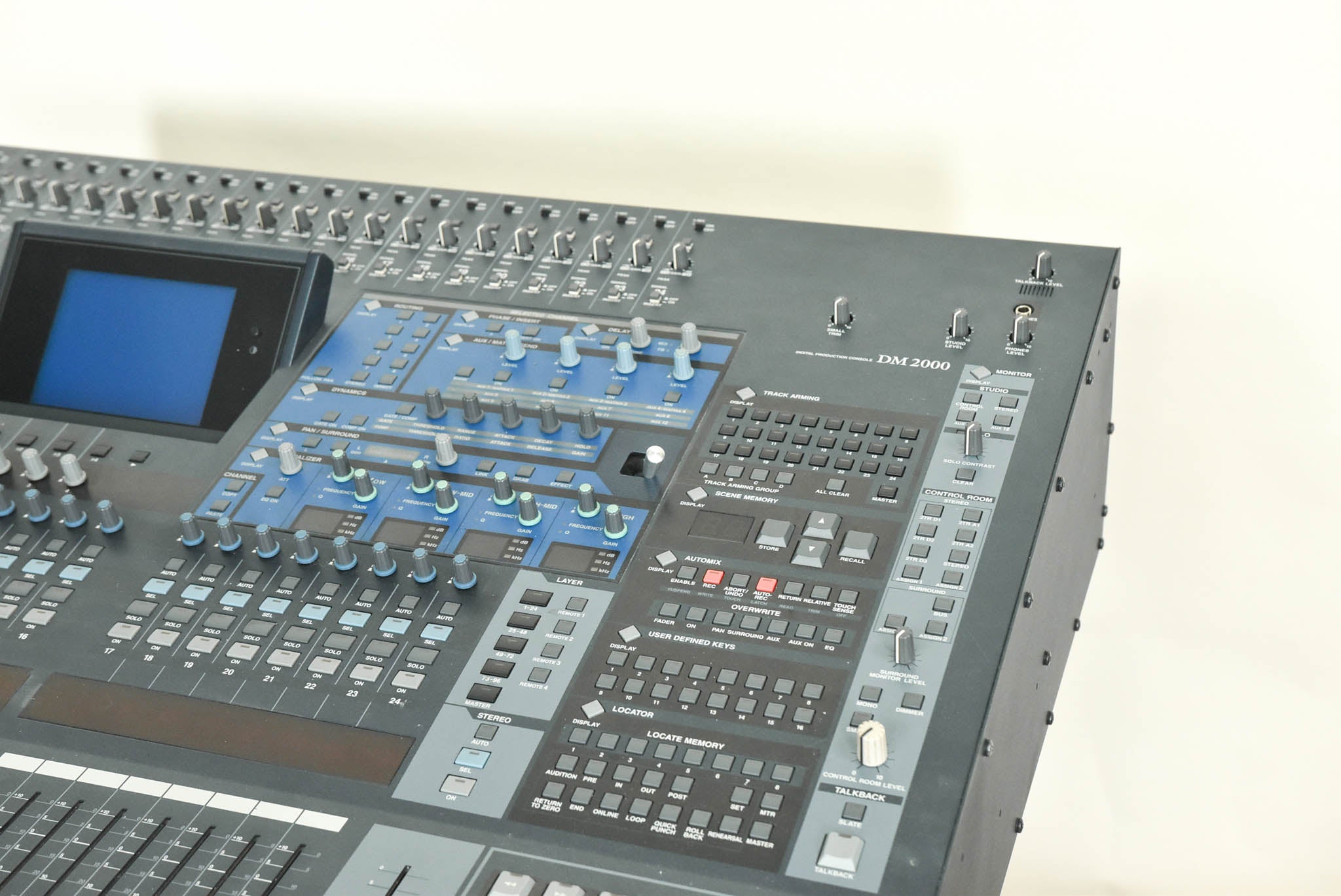 Yamaha DM2000 Digital Audio Mixing Console