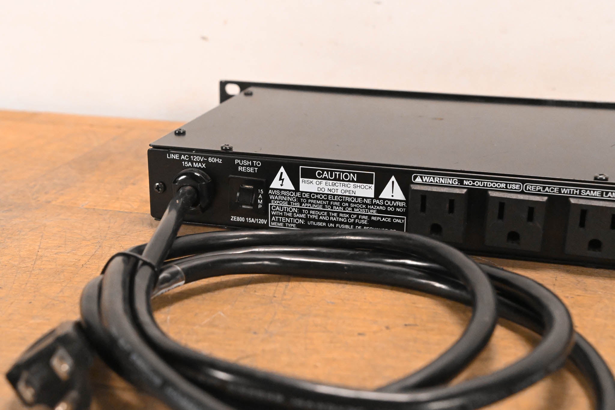 Furman RackRider RR-15PLUS 1RU Power Conditioner w/ Lights + V
