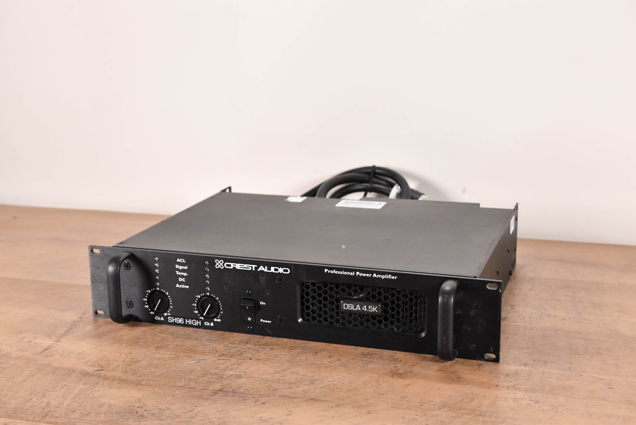 Crest Audio Pro 5200 Two-Channel Power Amplifier