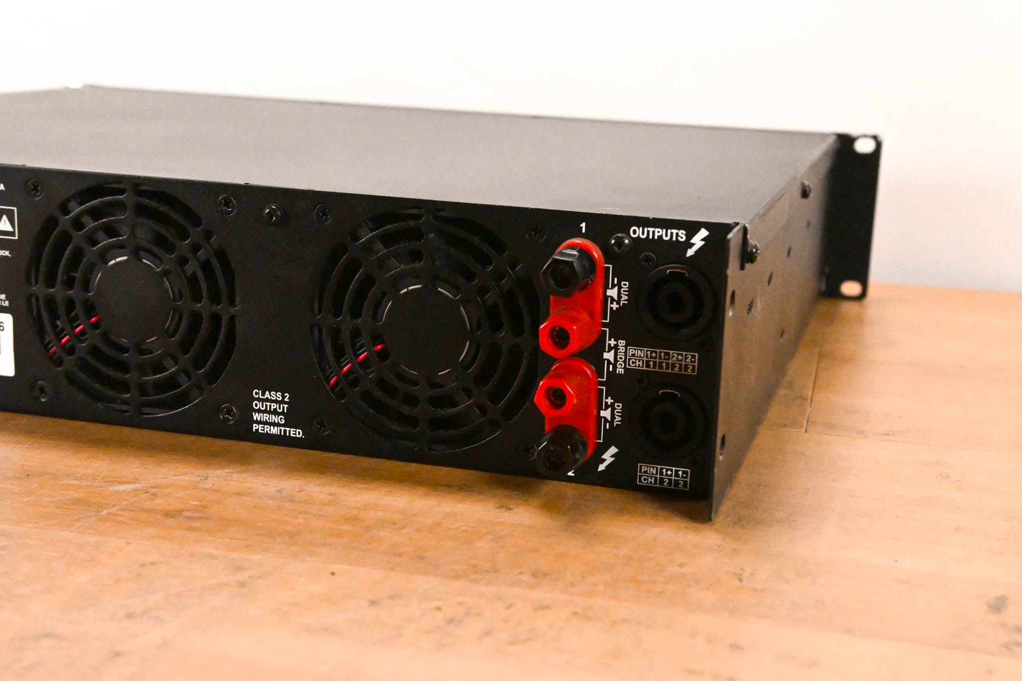 Crown XLS 802 2-Channel Power Amplifier