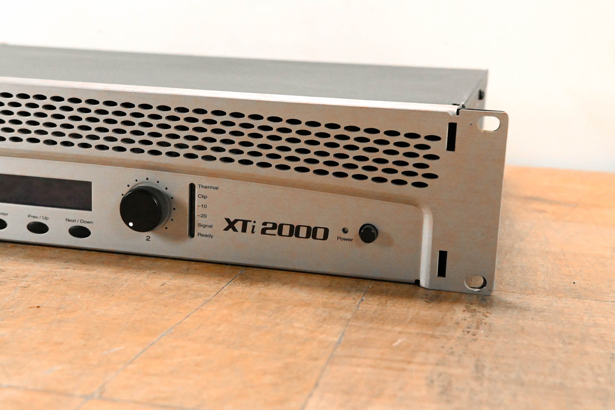 Crown XTi 2000 2-Channel Power Amplifier with DSP