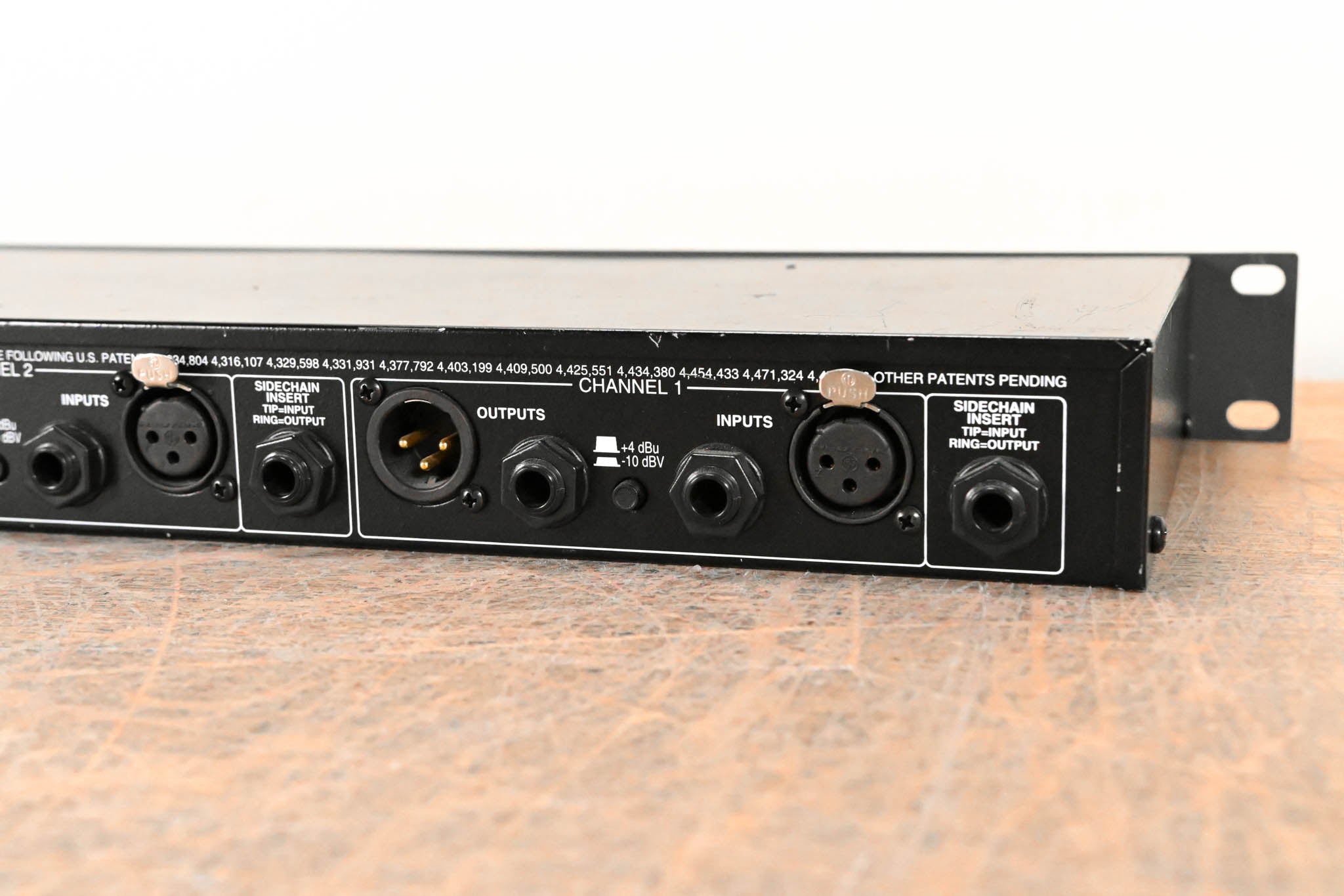 dbx 166XL 2-Channel Compressor/Limiter/Gate CG01HKP