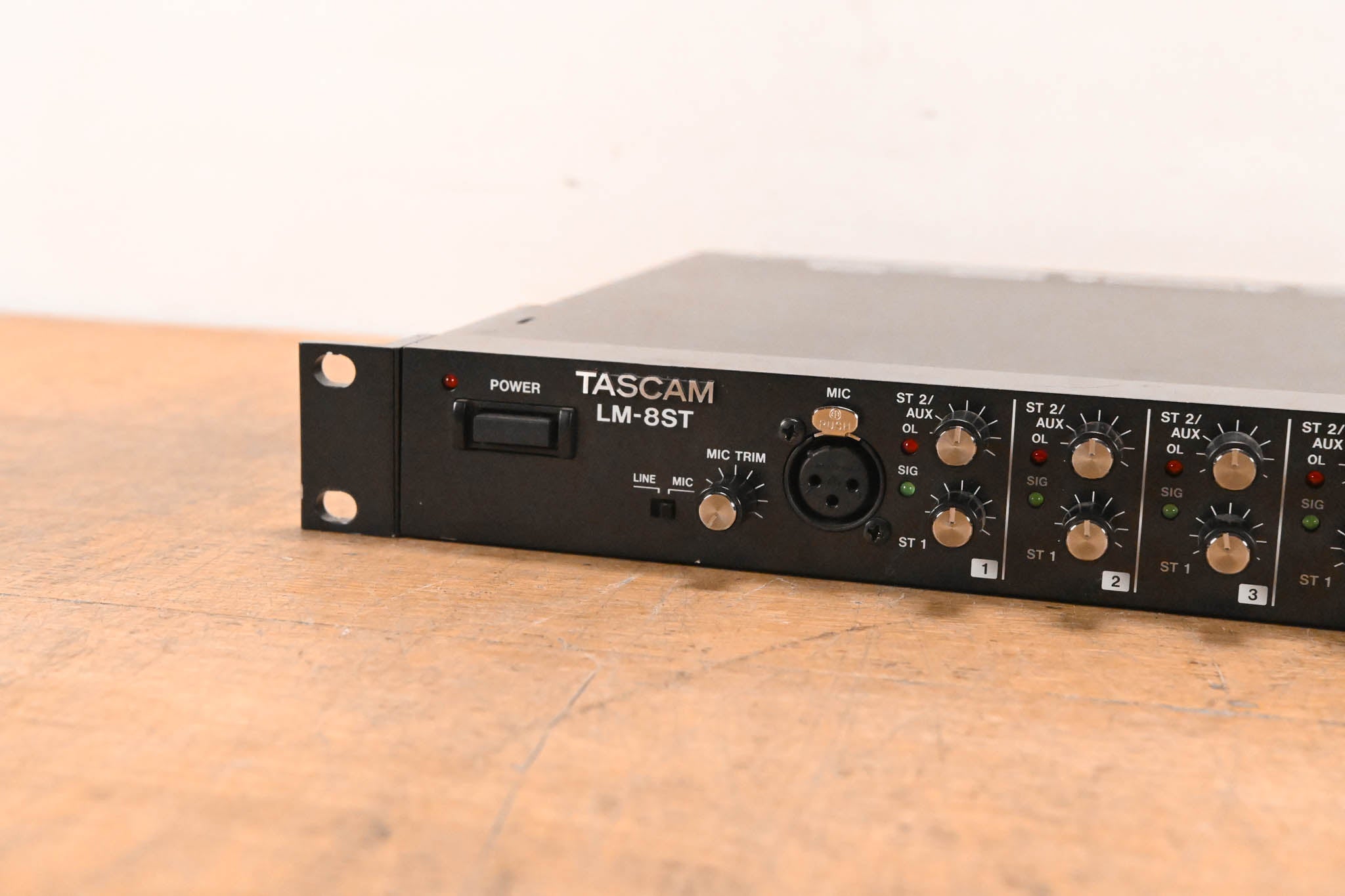 TASCAM LM-8ST Rackmount Line Mixer