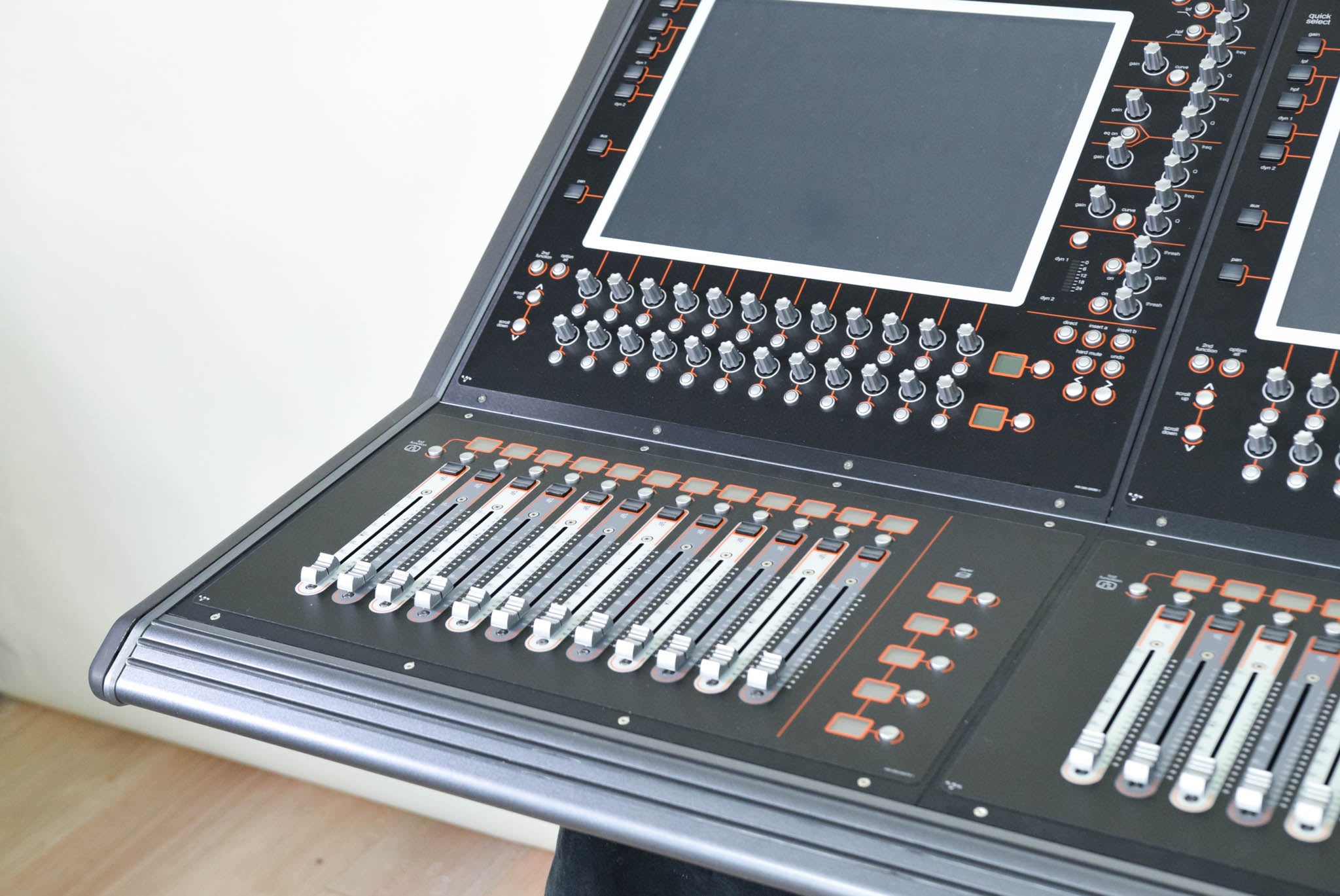 DiGiCo SD12 Digital Mixing Console