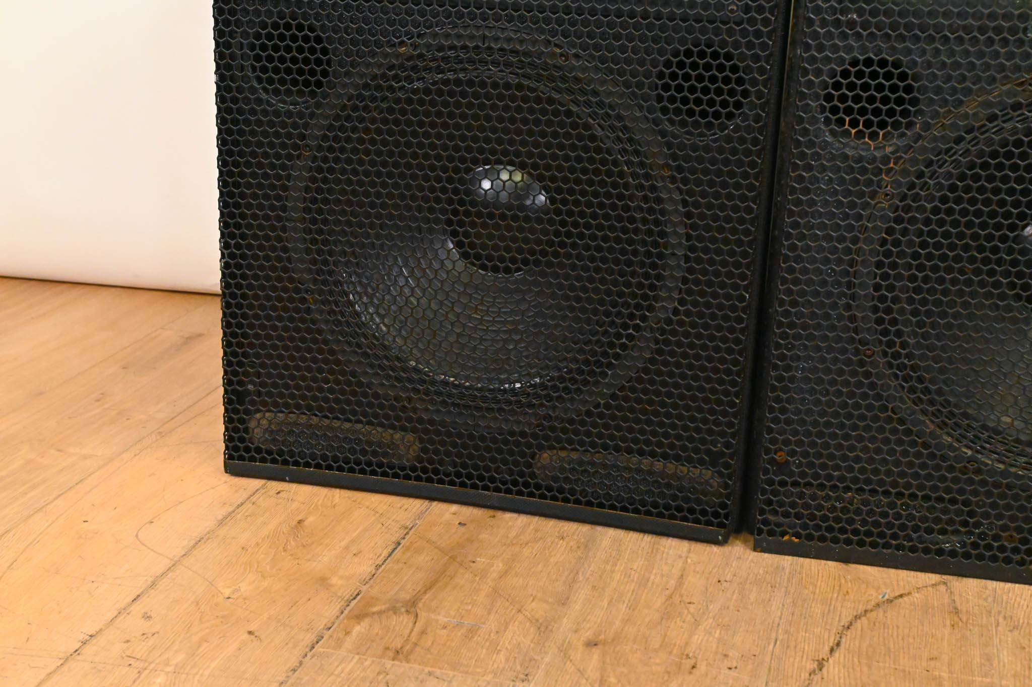 Meyer Sound CQ-2 Narrow Coverage Main Loudspeaker (PAIR)