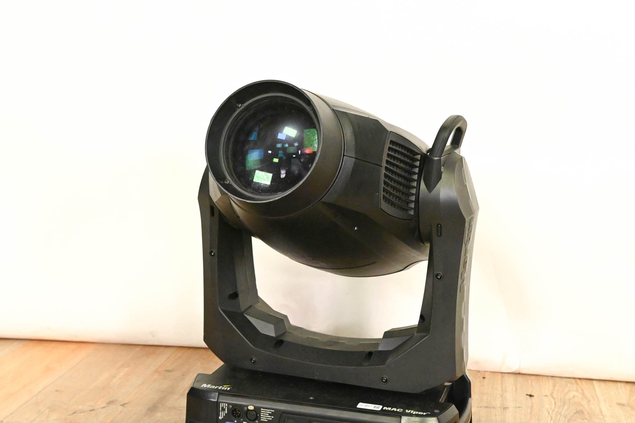 Martin MAC Viper Profile High Output Discharge-Based Moving Light