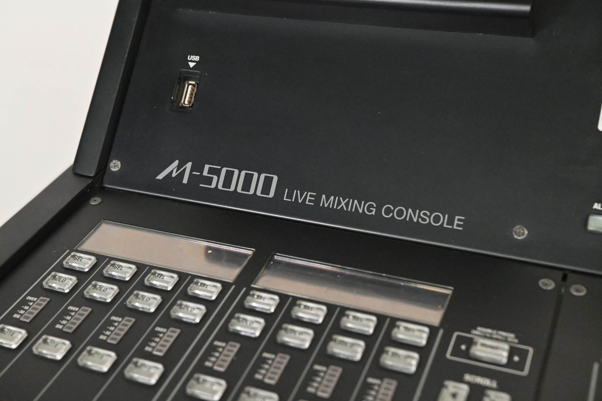 Roland M-5000 Live Mixing Console with Road Case