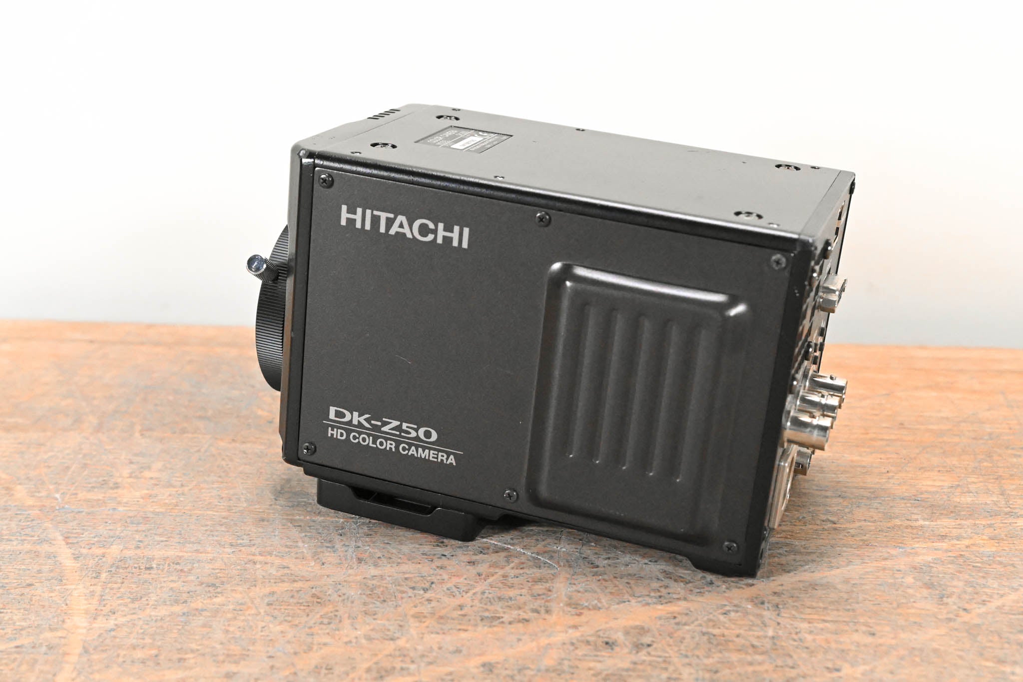 Hitachi DK-Z50 Multi-Format HDTV/SD Box Camera