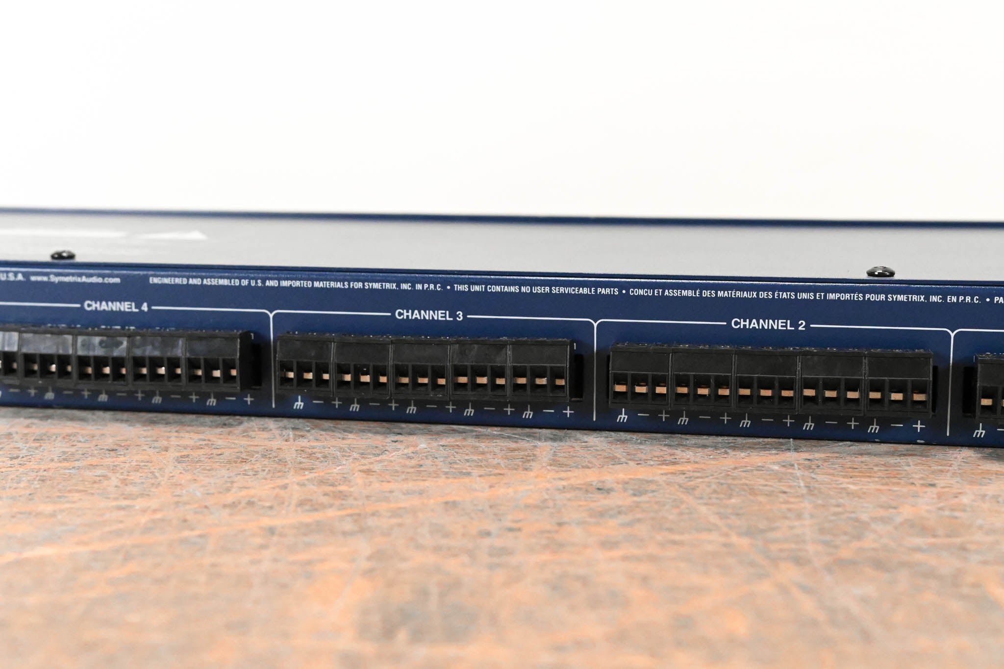 Symetrix 581E Distribution Amplifier (4x4)