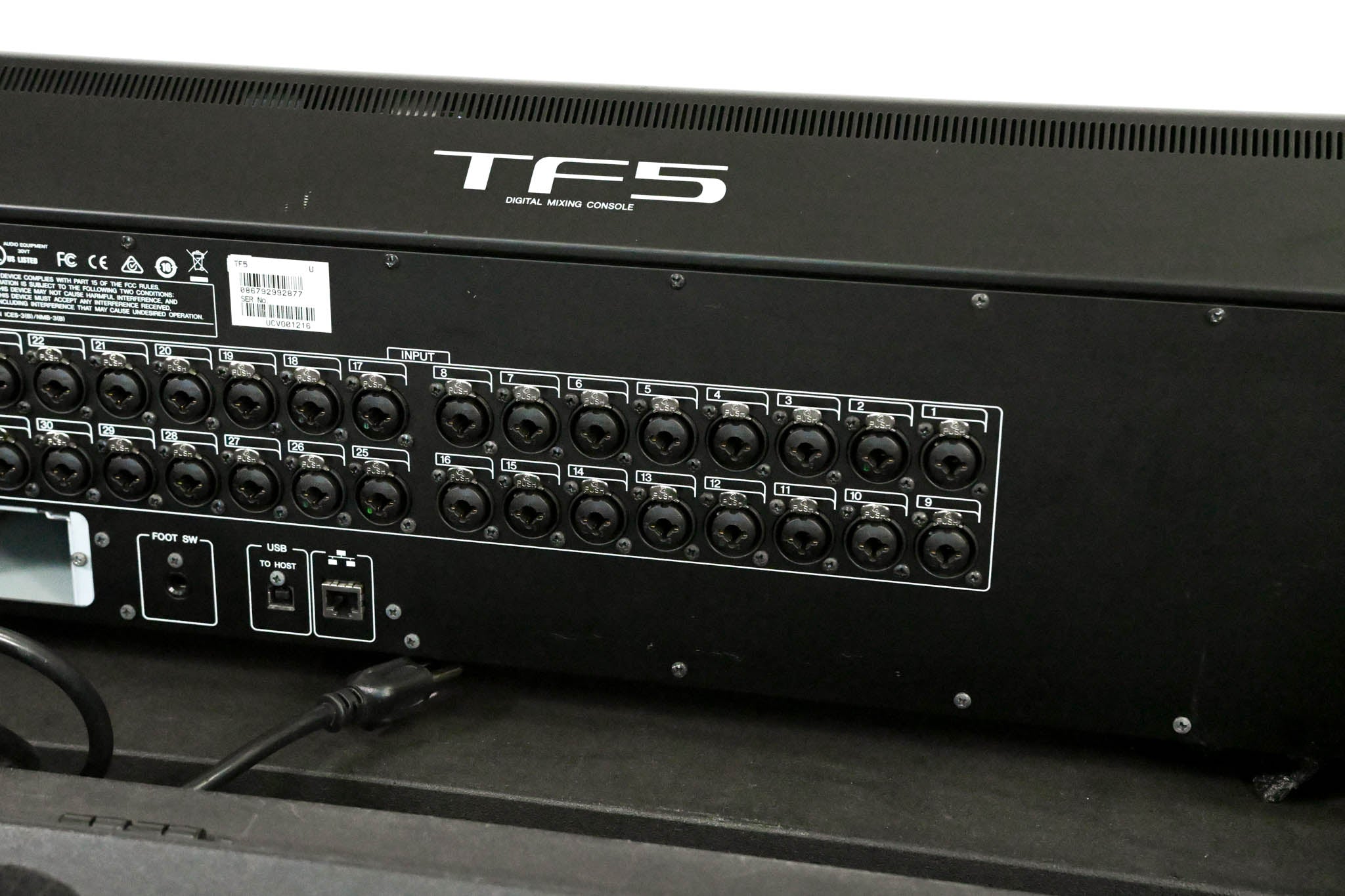Yamaha TF5 32-Input Digital Mixing Console with Road Case