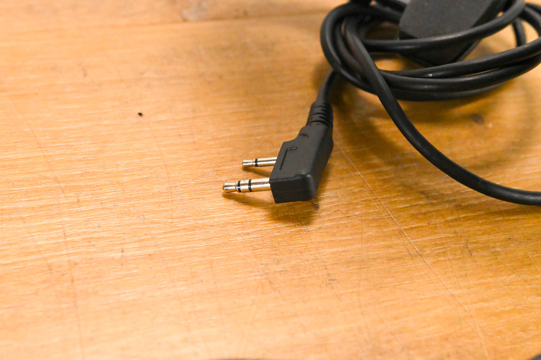 Eartec Single-Ear Slim Wired Headset