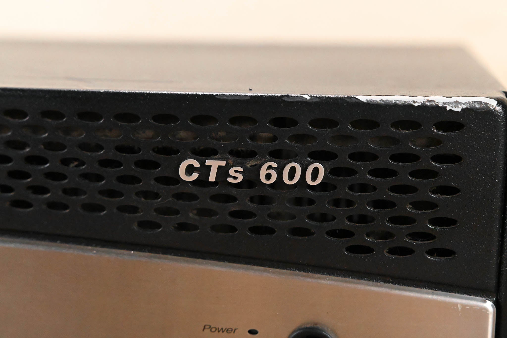 Crown CTs 600 Two-Channel 300W Power Amplifier