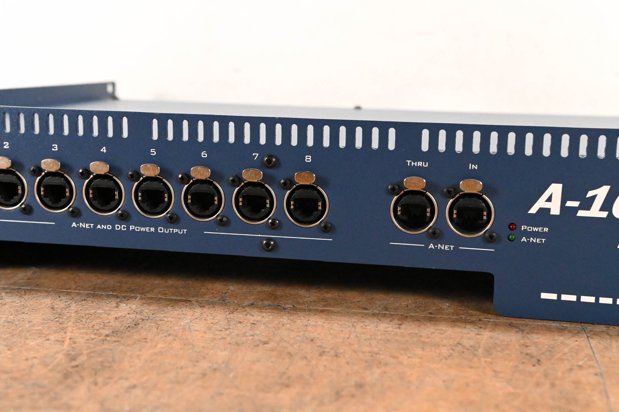 Aviom A-16D Pro A-Net Distributor