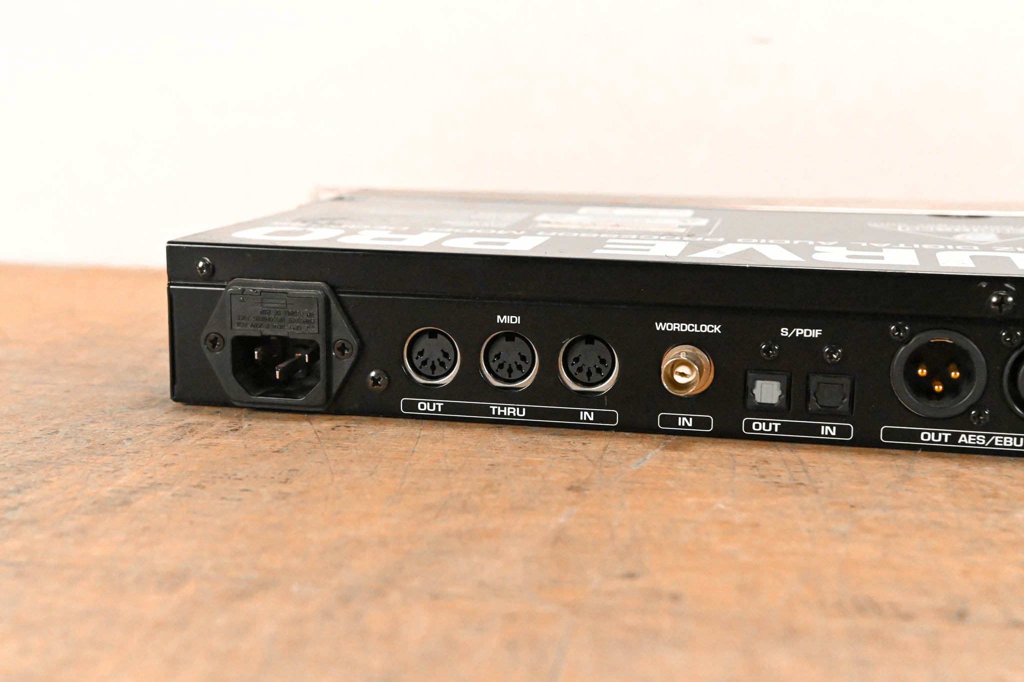 Behringer Ultracurve Pro DEQ2496 Equalizer and Mastering Processor