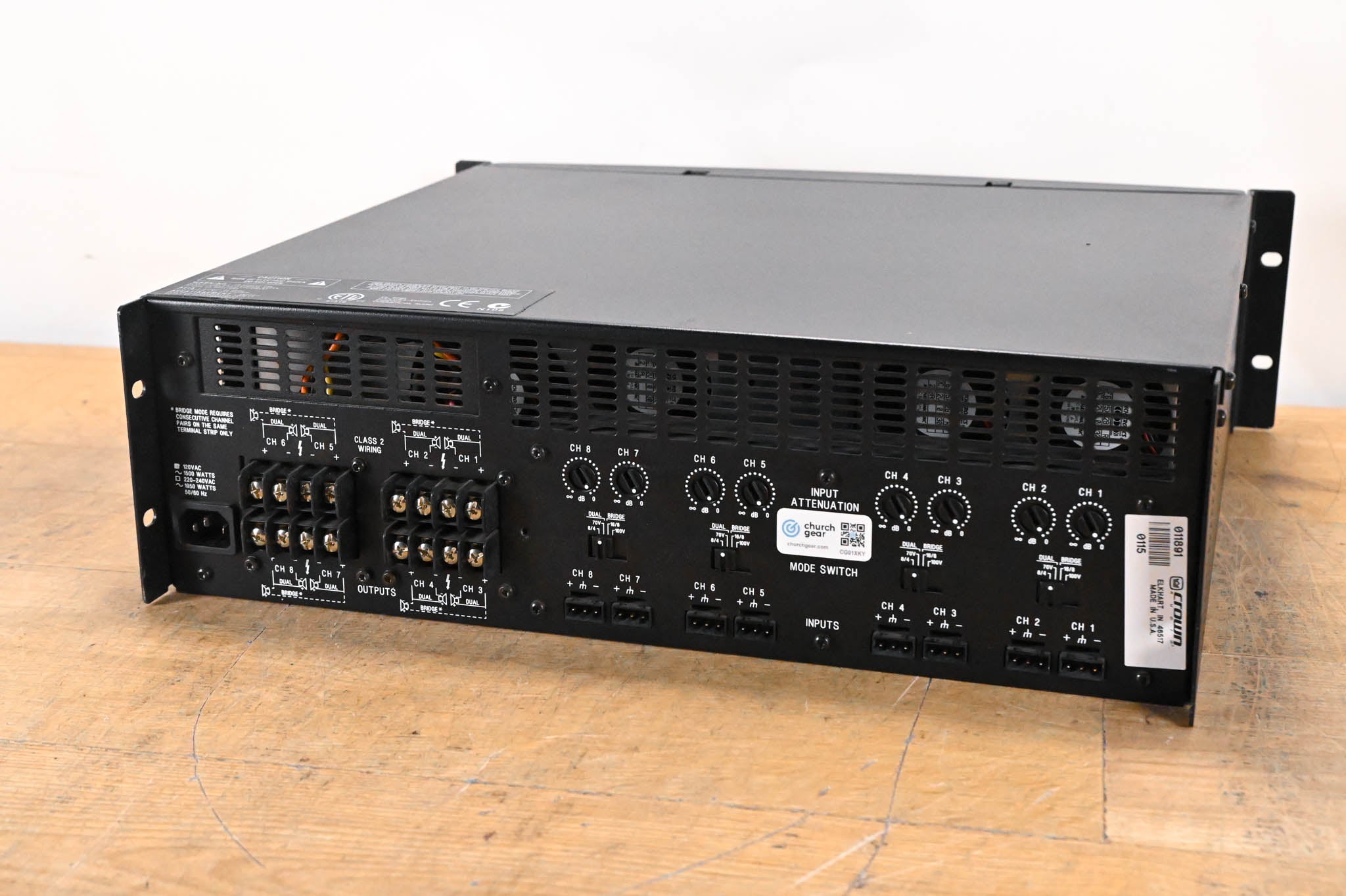Crown CTs 8200 200W 8-Channel Power Amplifier