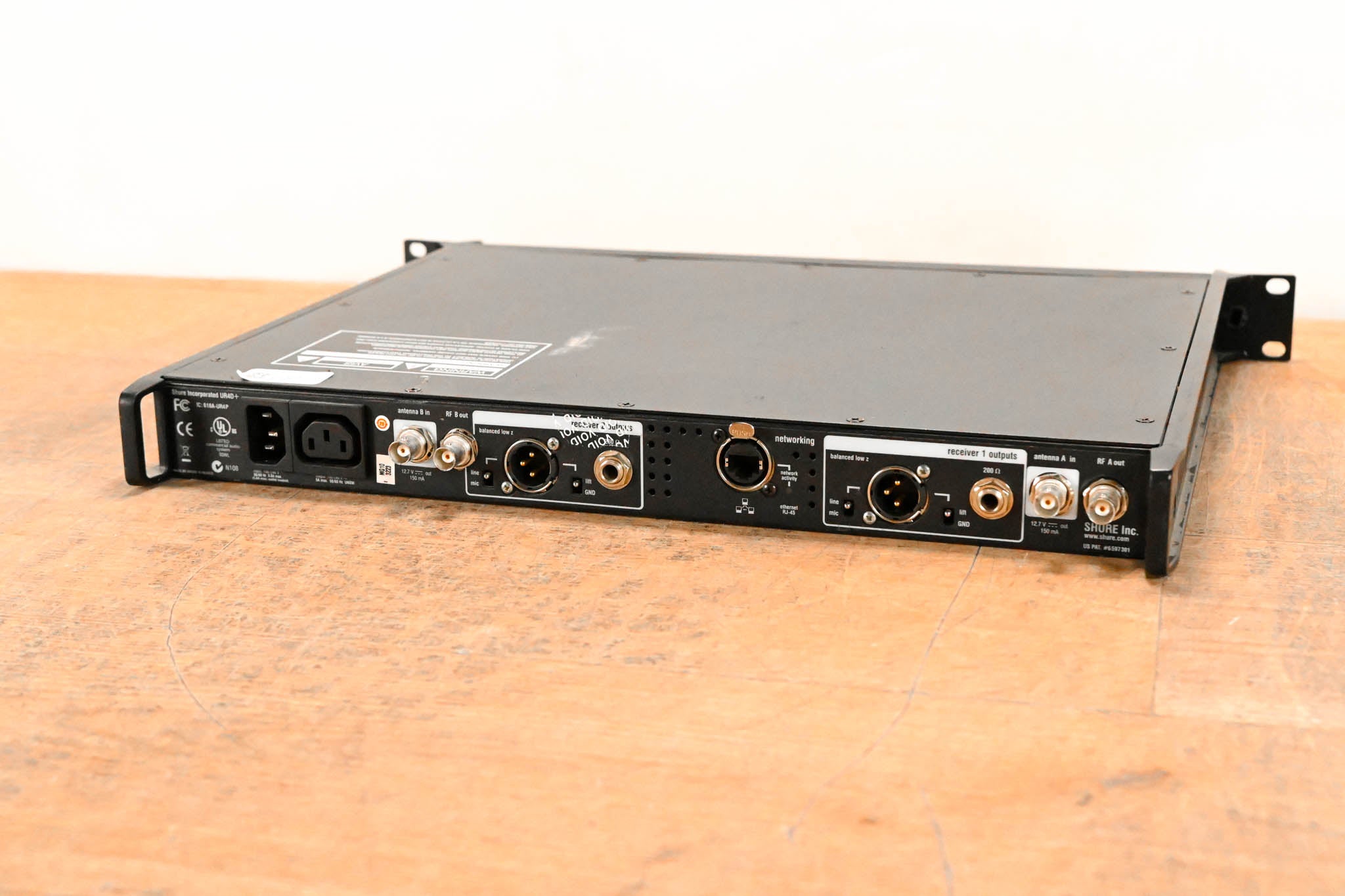 Shure UR4D+ Dual-Channel Wireless Receiver - J5 Band: 578-638 MHz