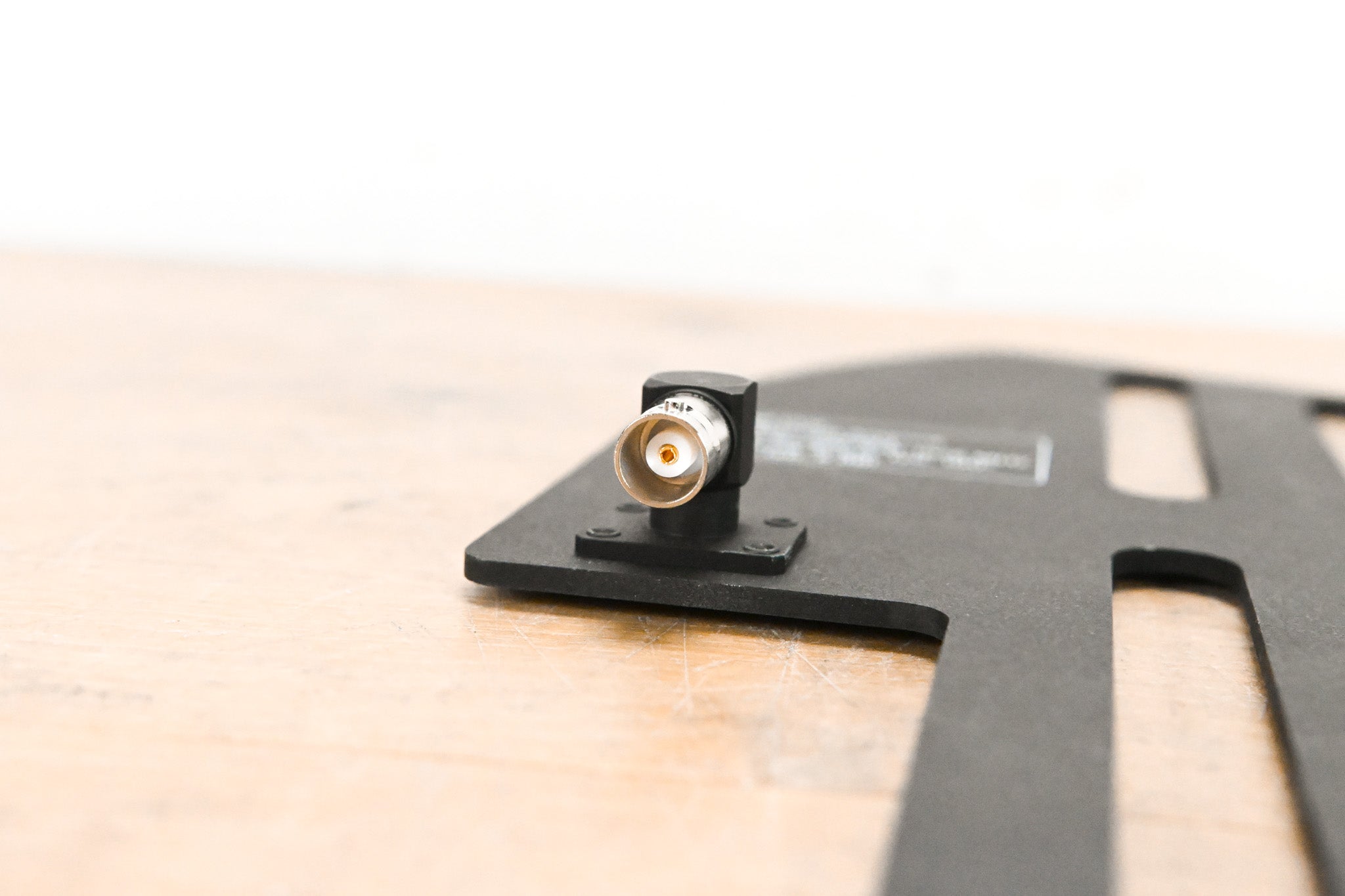 Sennheiser ADP UHF Directional Antenna (470-1075 MHz)