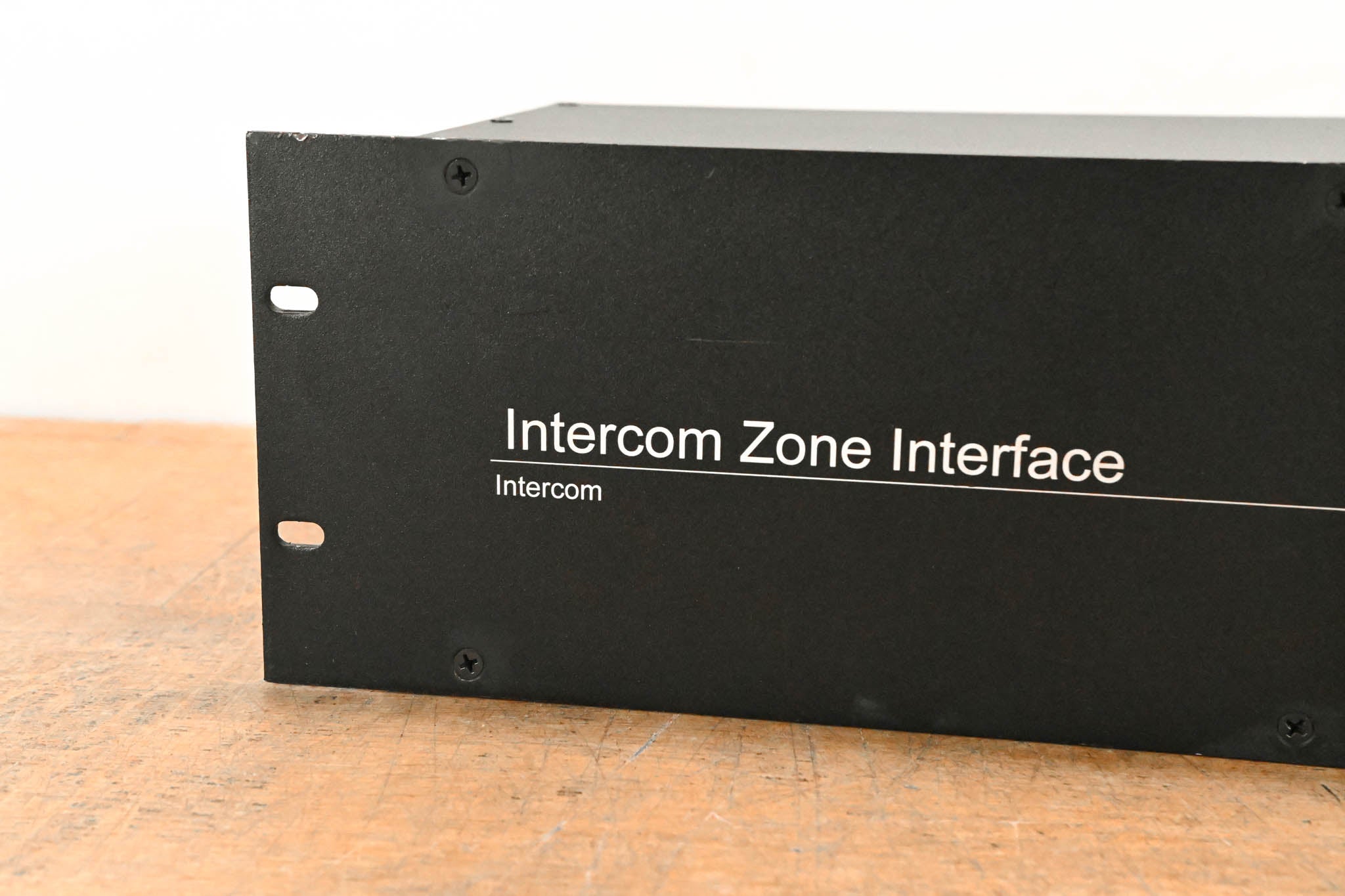 Intercom IZI-10 Intercom Zone Interface