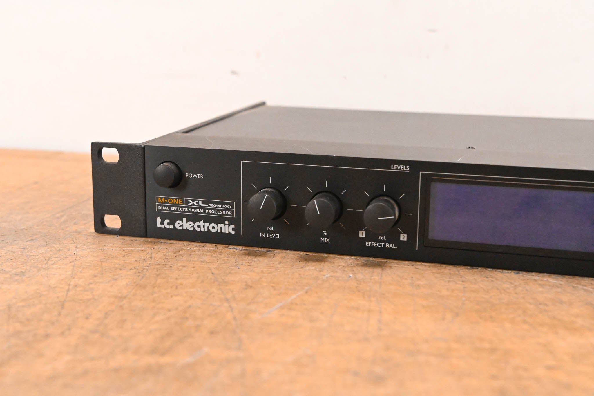 TC Electronic M-ONE XL Dual-Engine Effects Processor