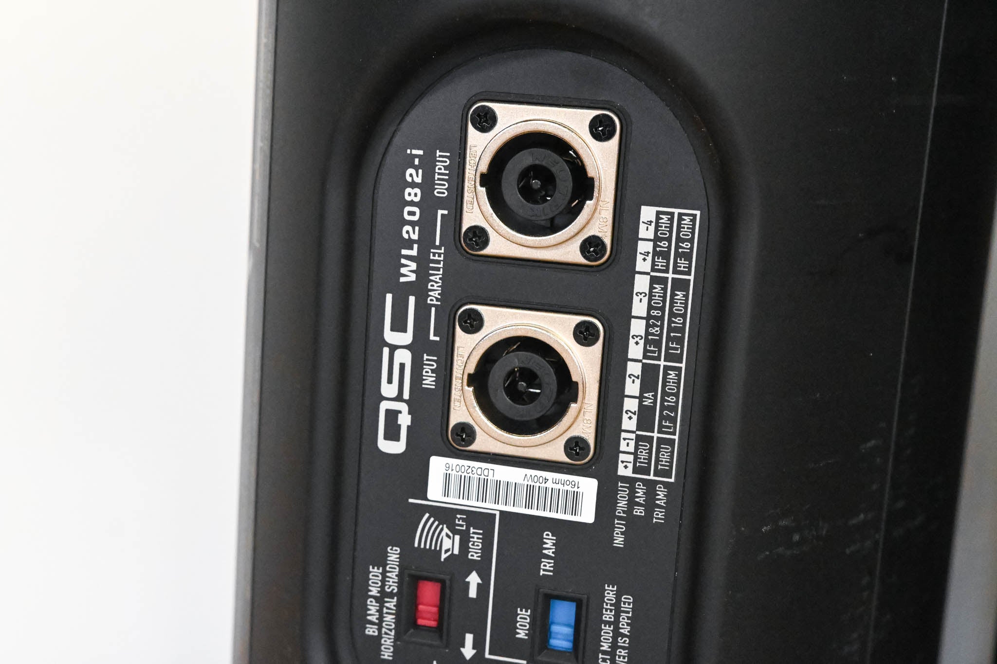 QSC WL2082-i Installation Line Array Loudspeaker (PAIR)