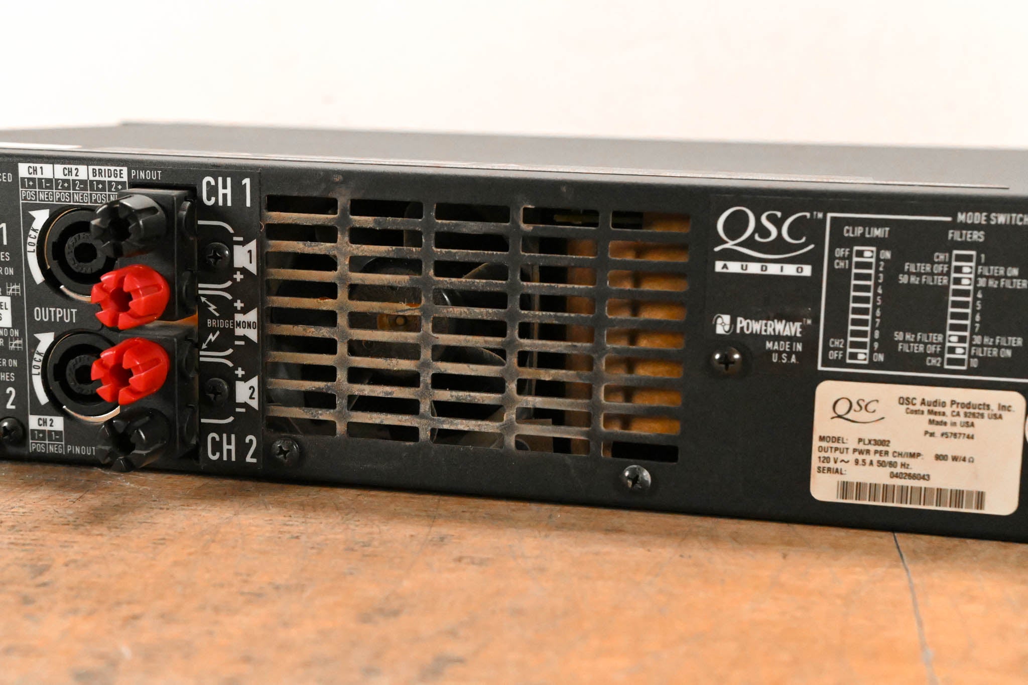 QSC PLX3002 2-Channel Power Amplifier