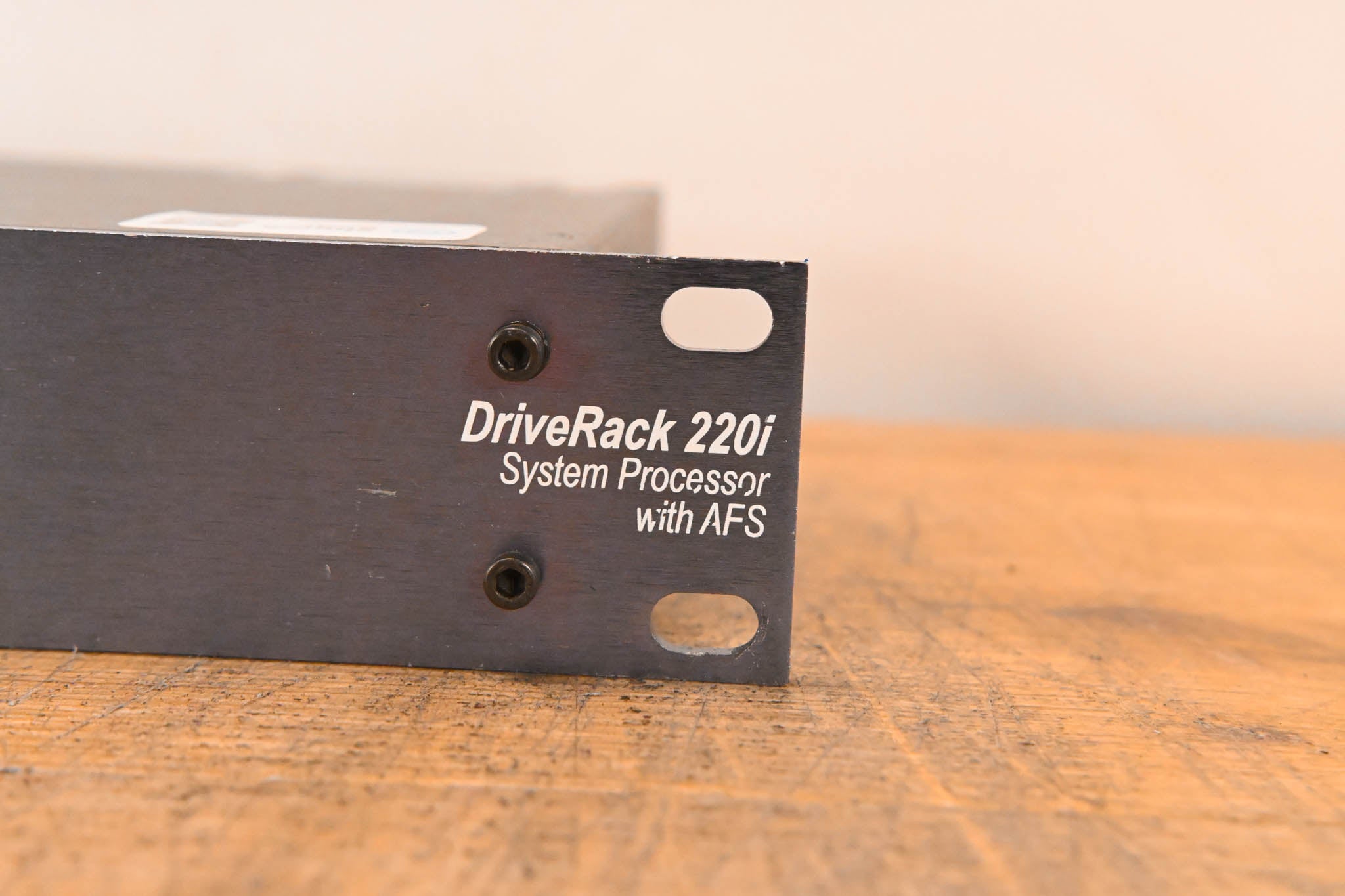 dbx DriveRack 220i System Processor w/ AFS Advanced Feedback Suppression