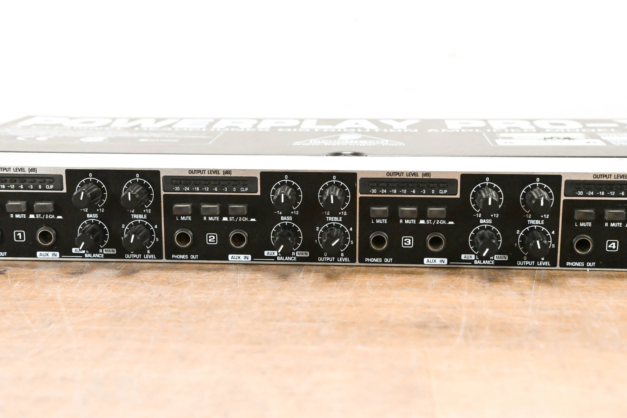 Behringer Powerplay Pro-XL HA4700 4-Channel Headphone Amplifier