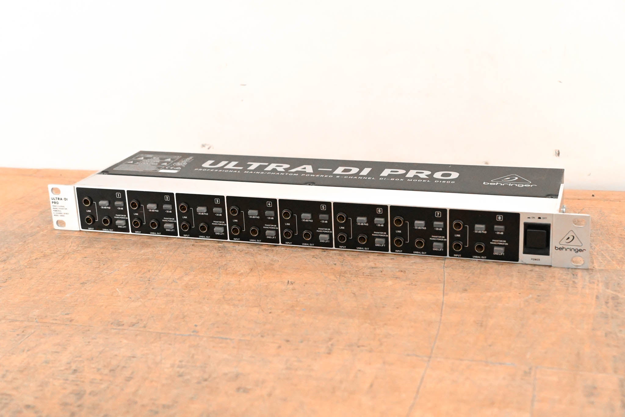 Behringer ULTRA-DI PRO DI800 8-Channel Active DI Box